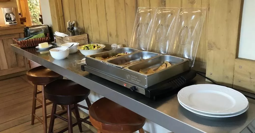 Breakfast in The Squibb Houses