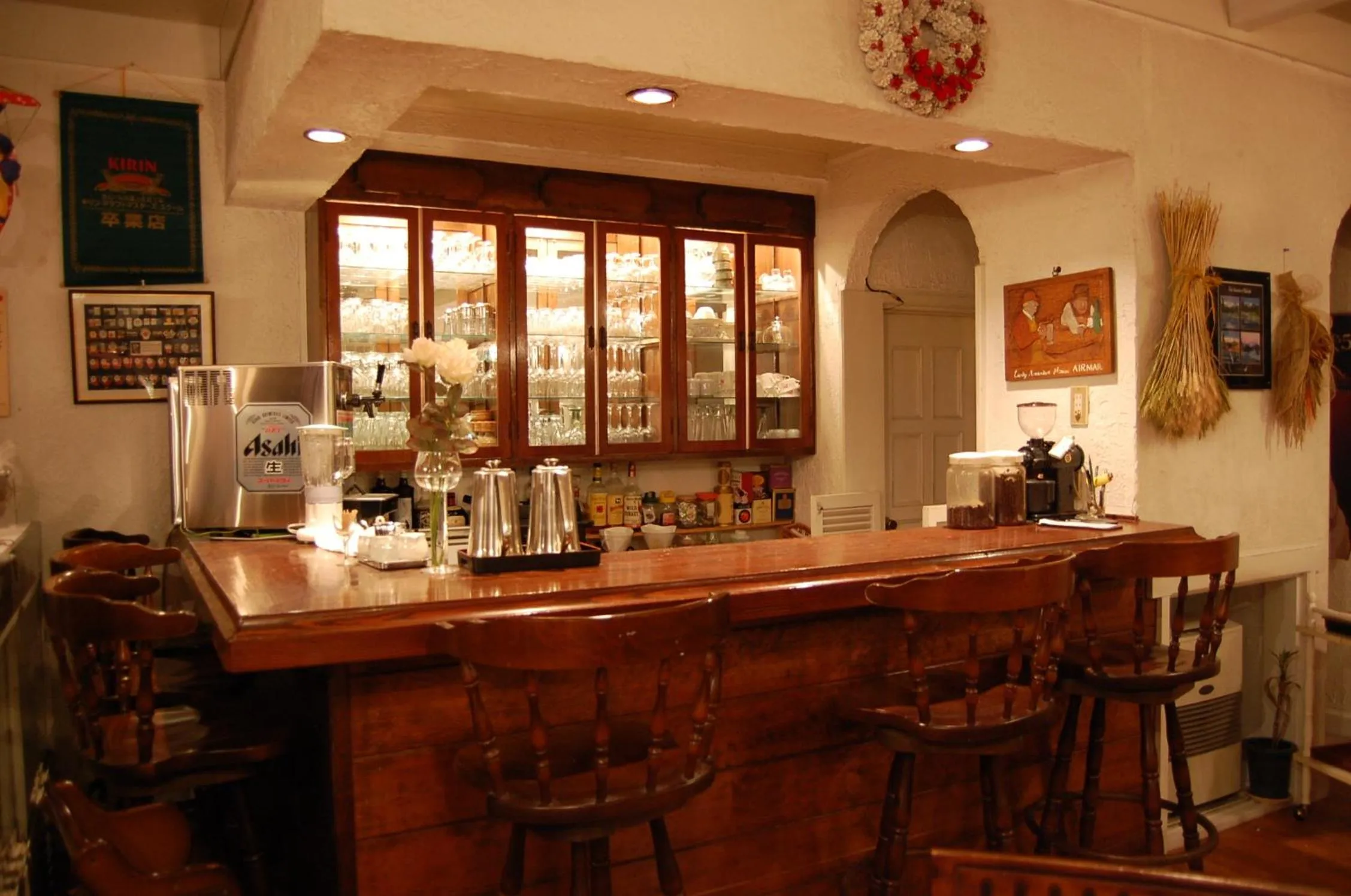 Restaurant/places to eat in Petit Hotel and Restaurant Air Mail