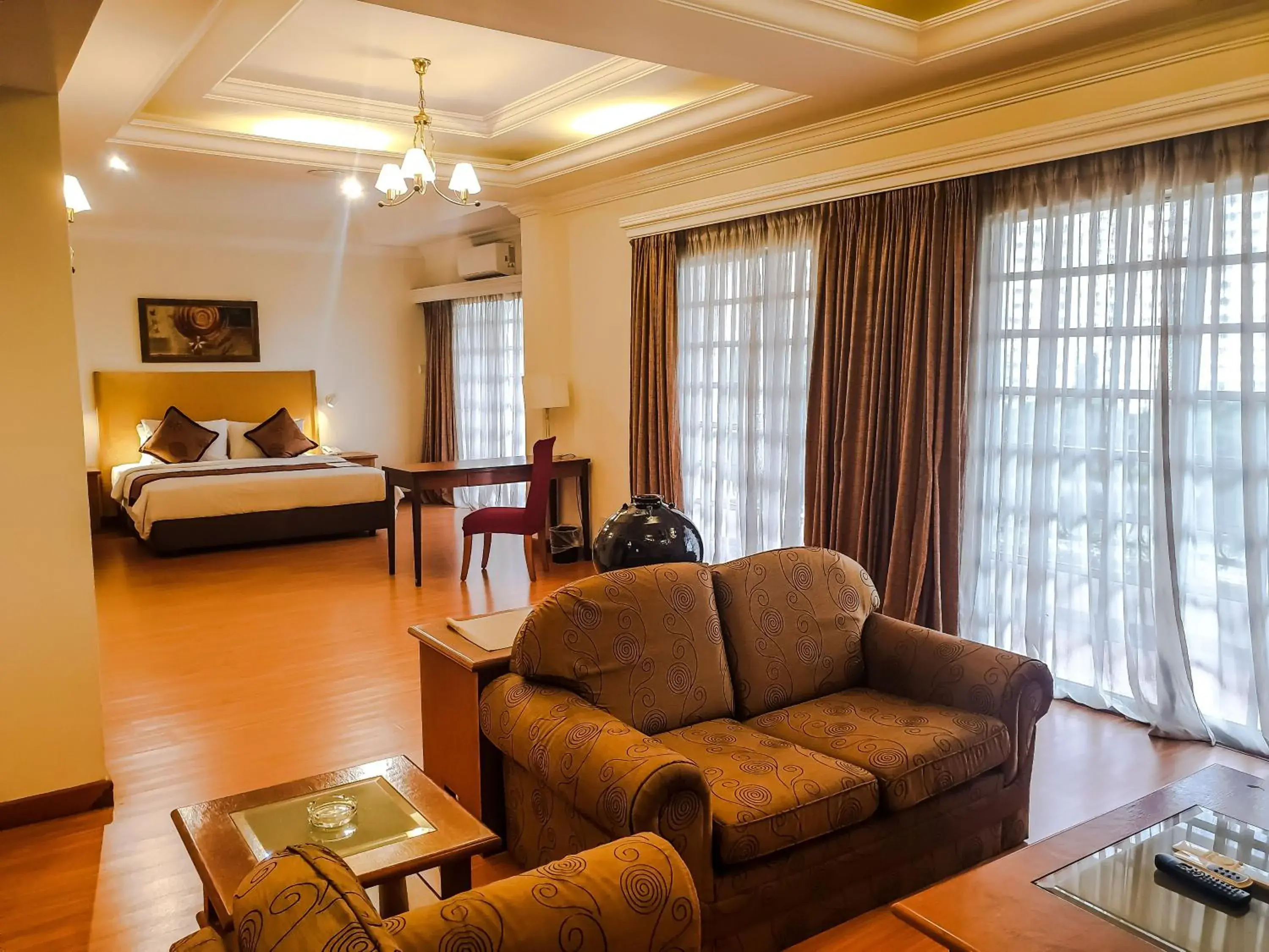 Bed, Seating Area in Flamingo Hotel By The Lake, Kuala Lumpur