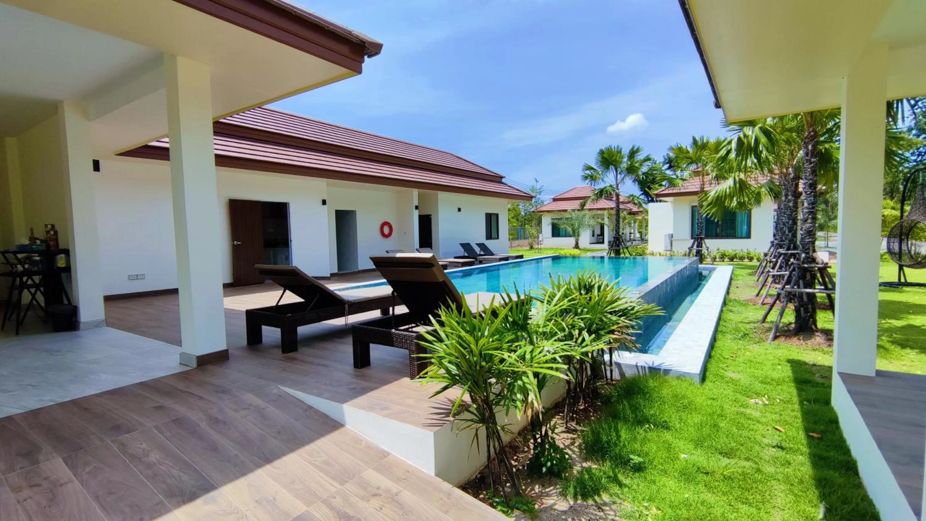 Pool view in Isan Golf & Adventure Hotel