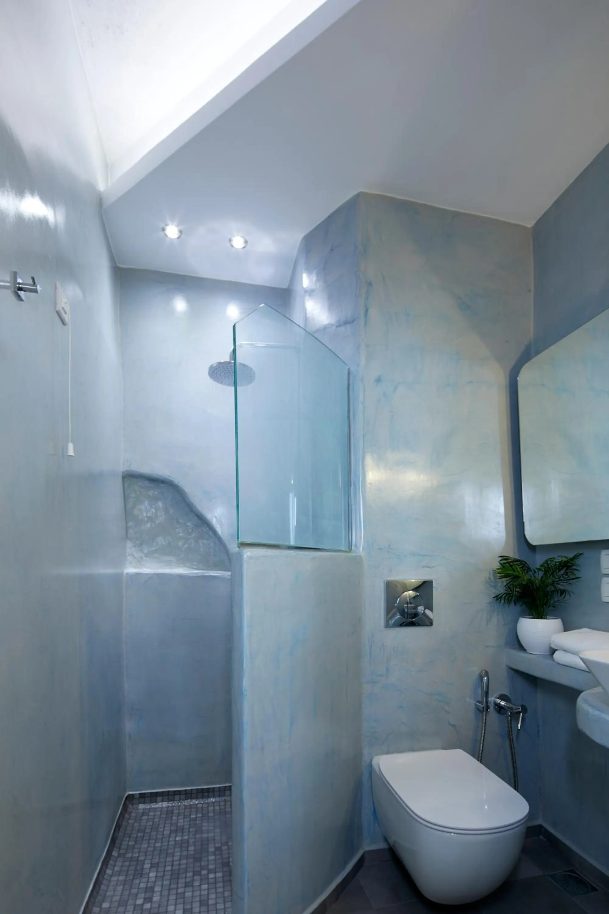 Time of day in Nissos Thira