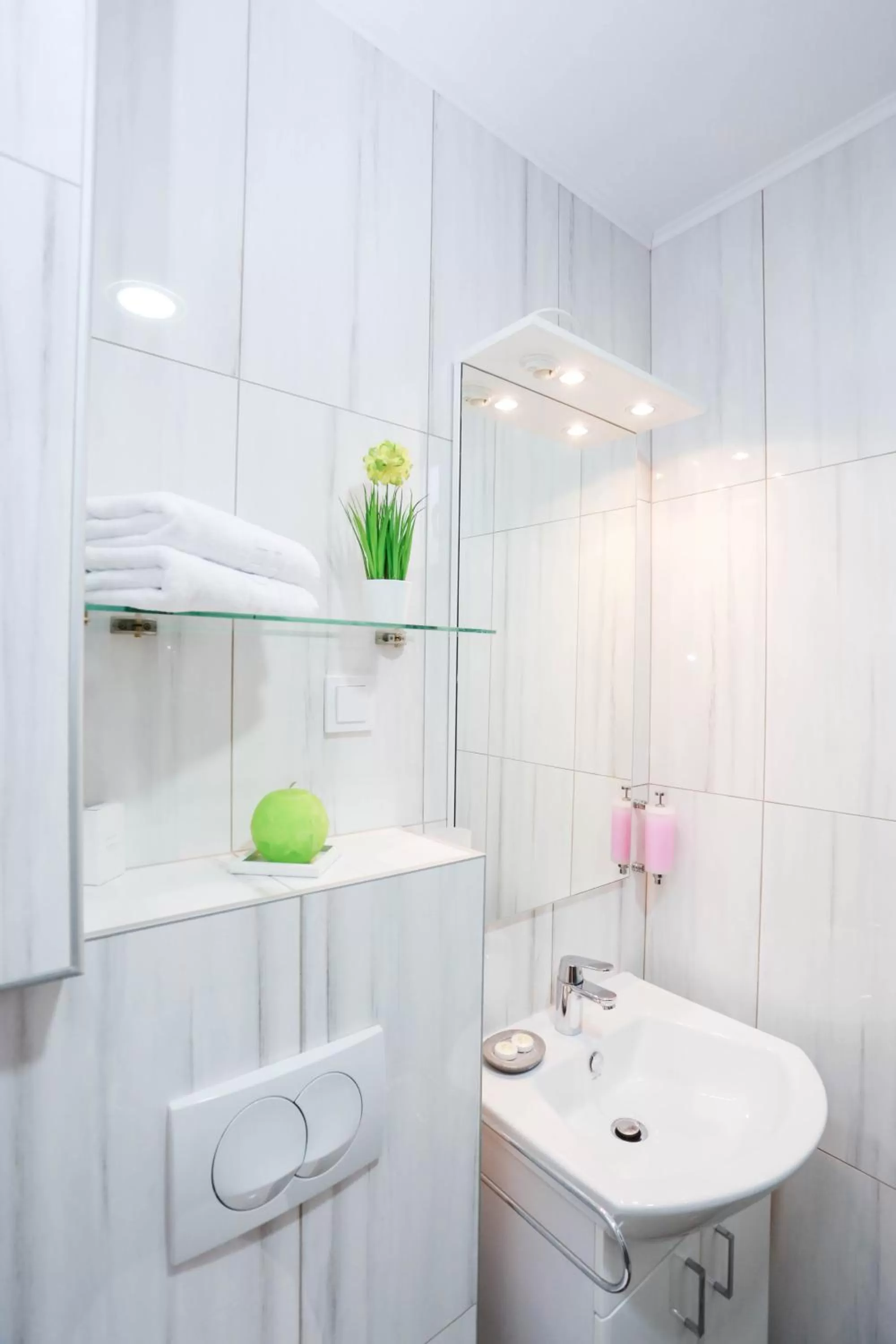 Bathroom in Garni Hotel Arka