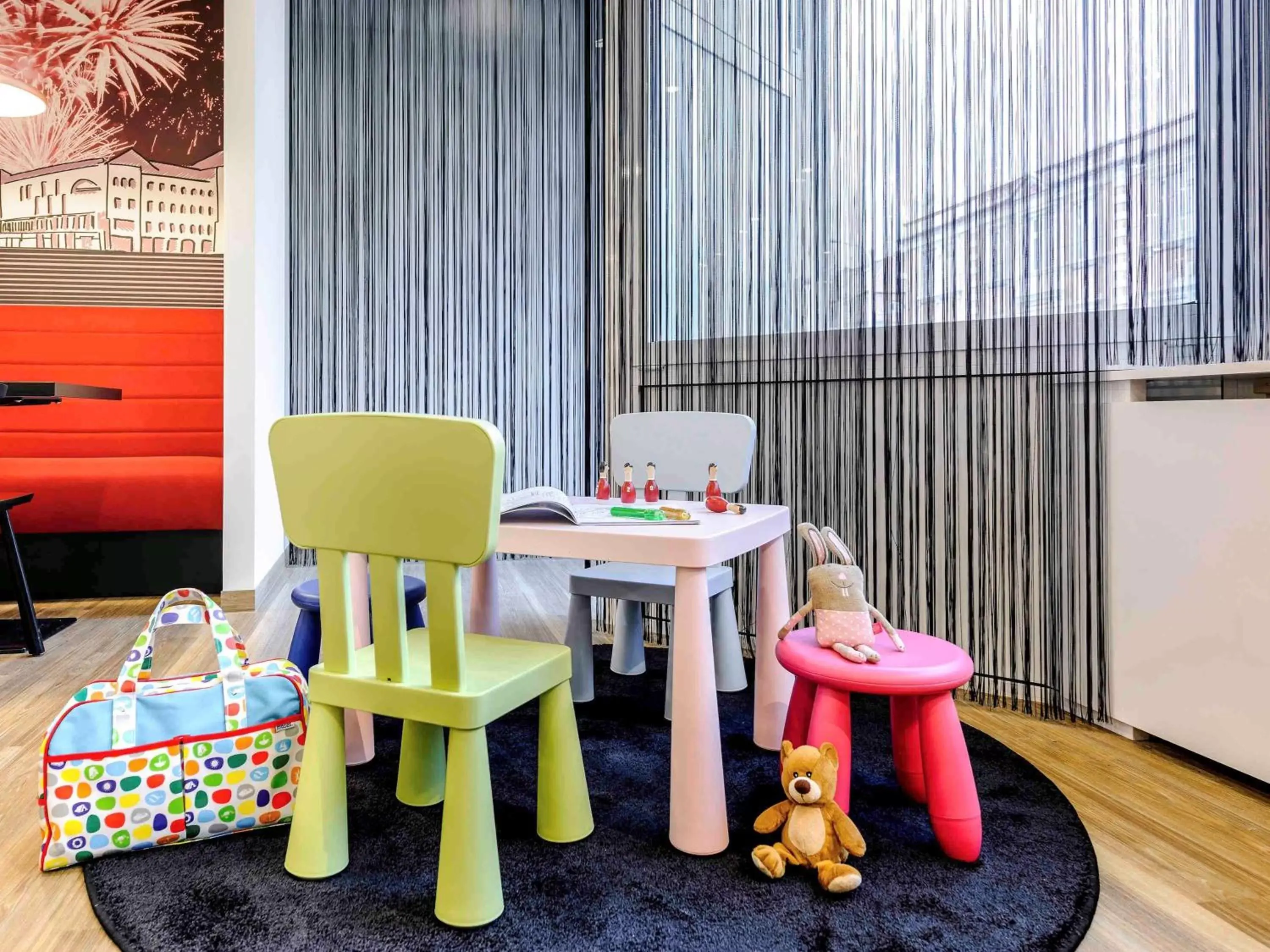 On site, Kid's Club in ibis Styles Halle