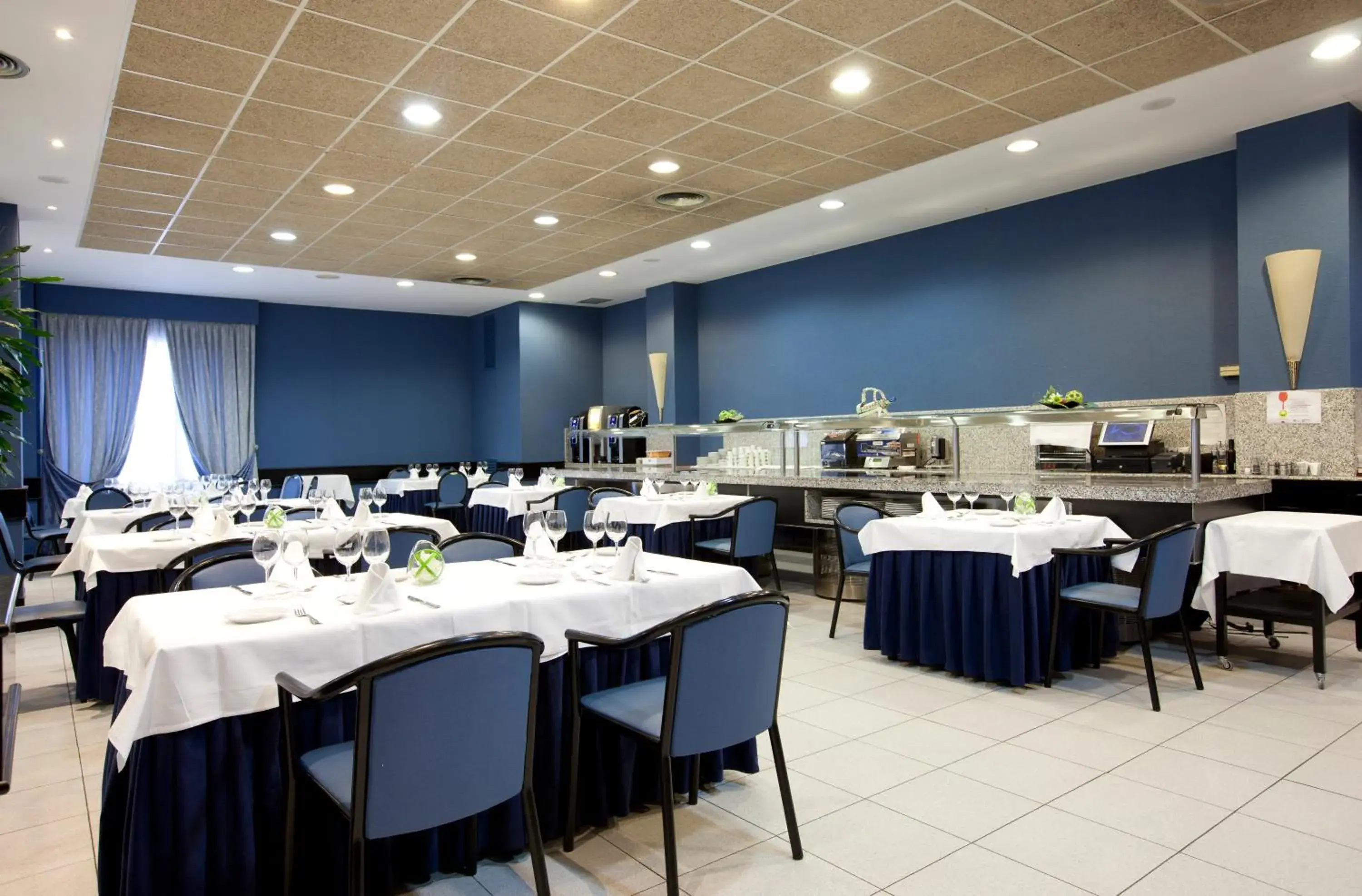 Restaurant/Places to Eat in Hotel Ciudad de Alcañiz