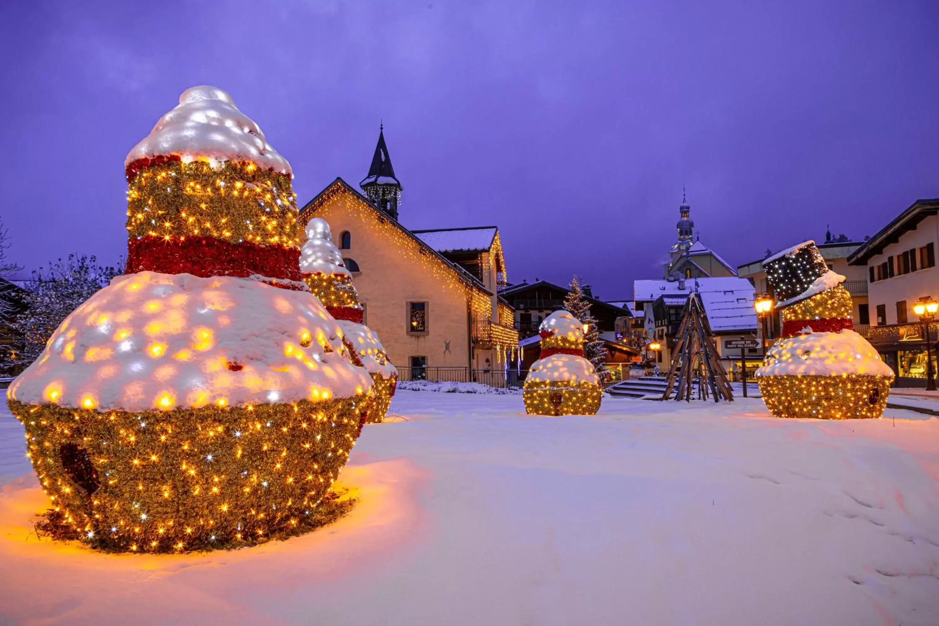 Night, Winter in Mamie Megève