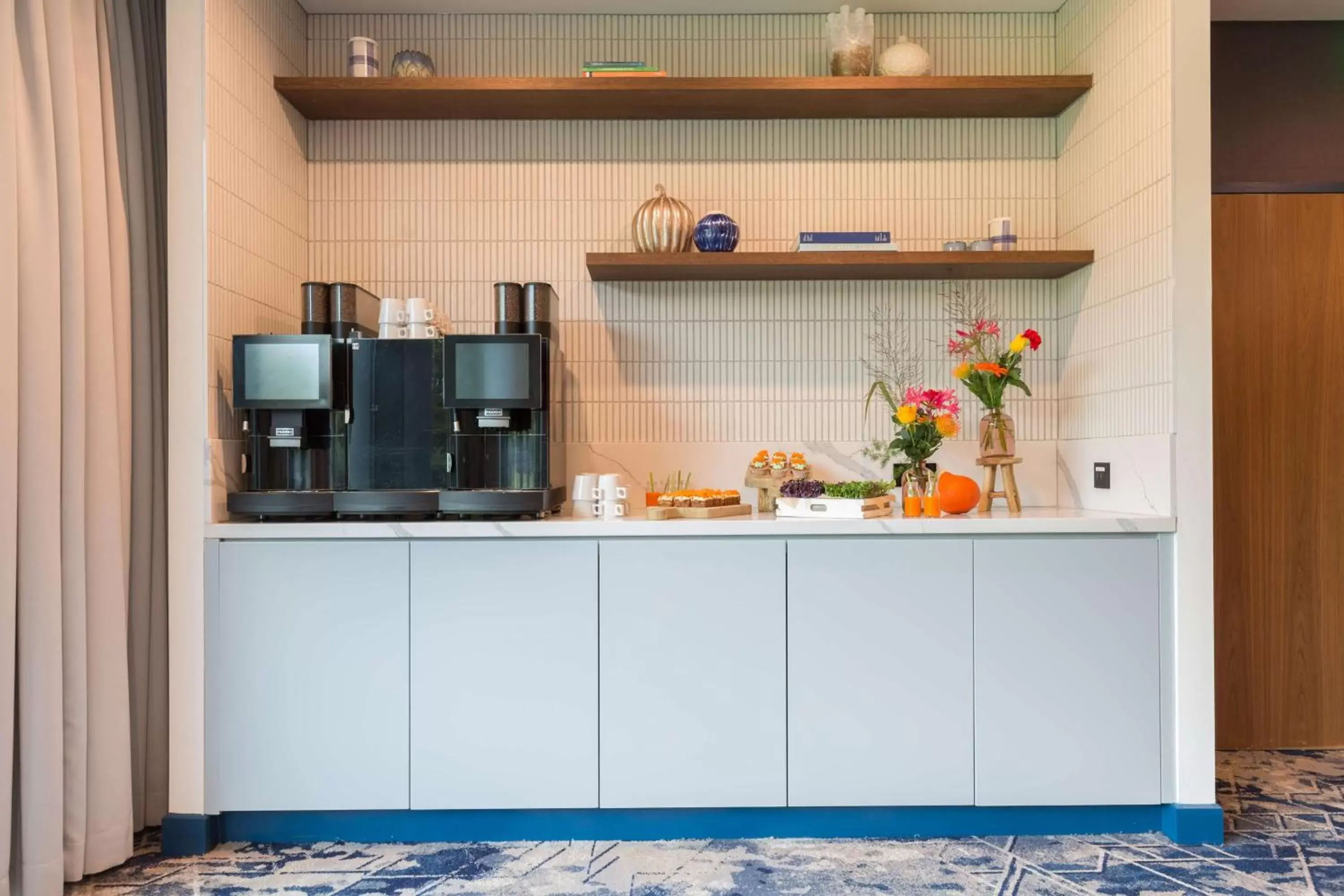 Meeting/conference room, Kitchen/Kitchenette in Radisson Blu Hotel Amsterdam Airport, Schiphol