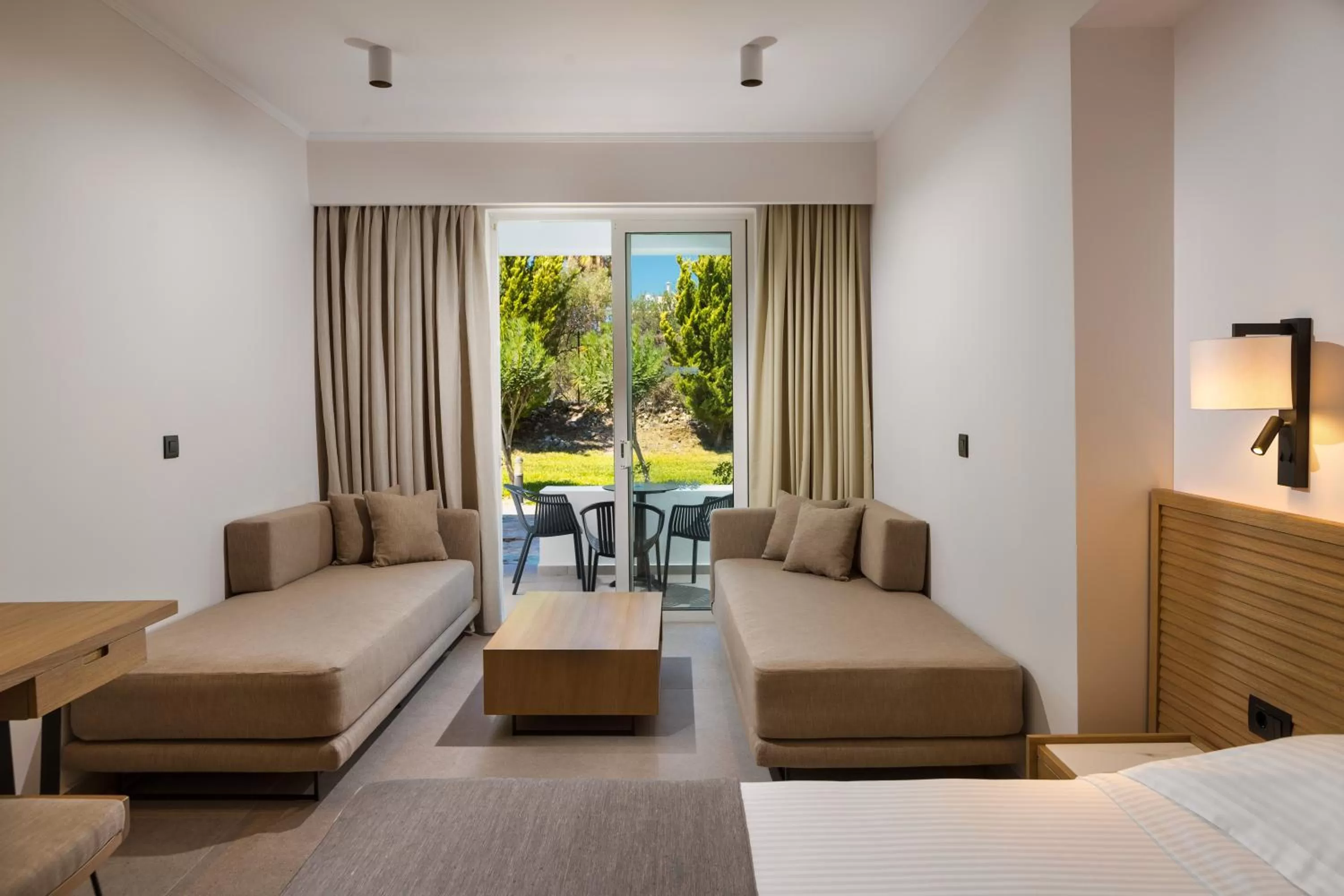 Bedroom, Bed in Platanista Hotel