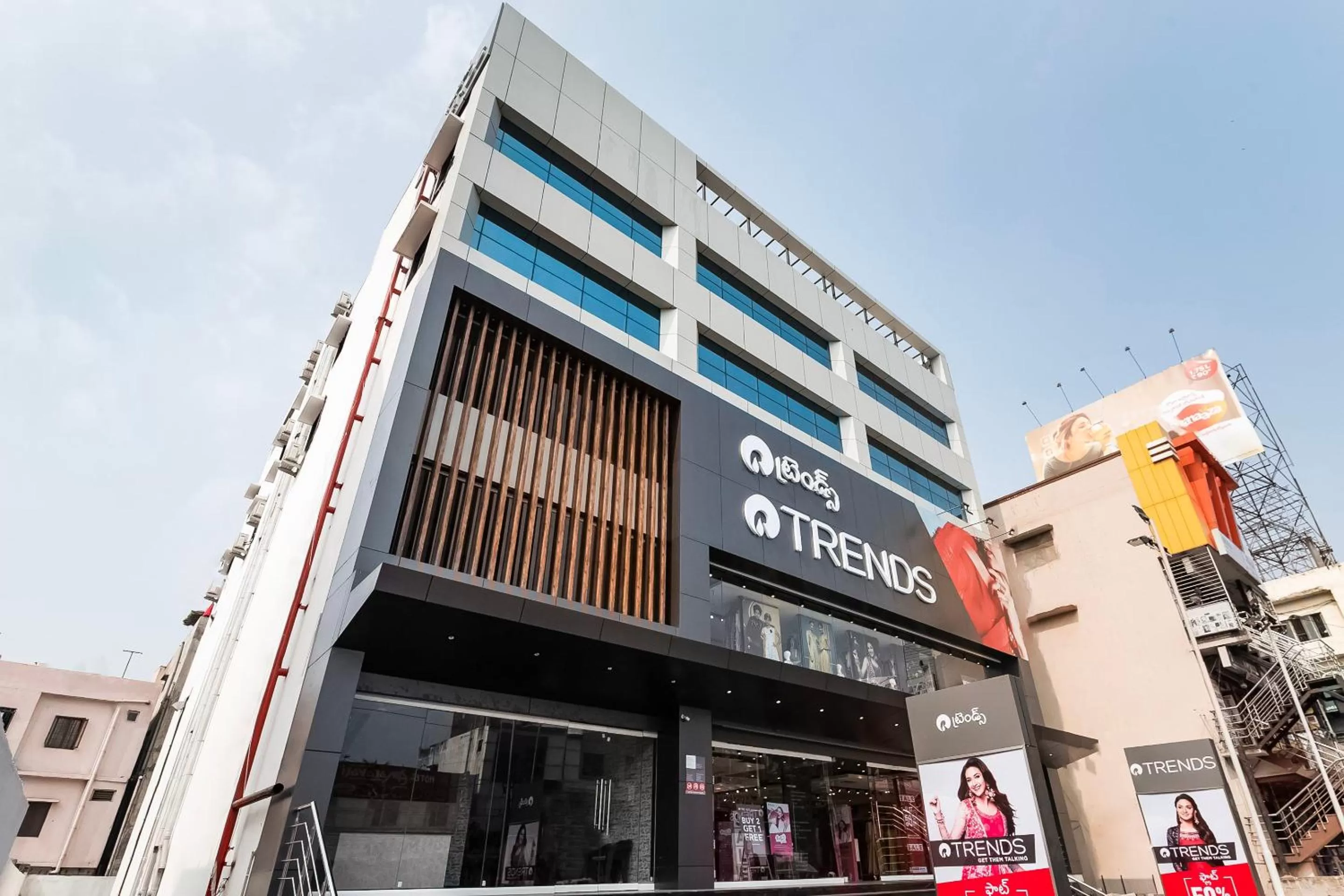 Facade/entrance, Property Building in Capital O Hotel Green Tree