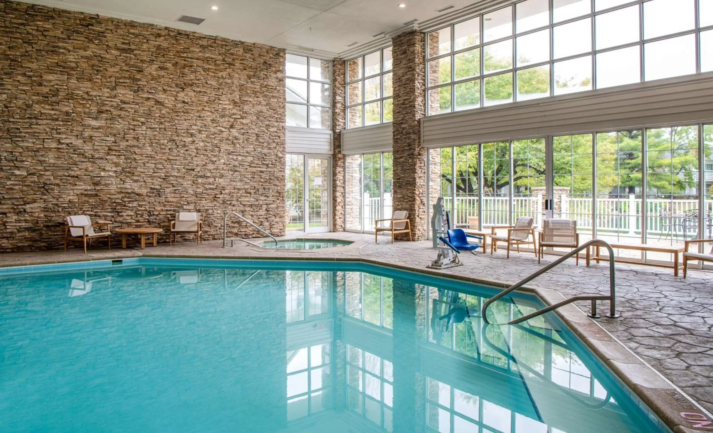 Day, Swimming Pool in Cherry Valley Hotel, BW Premier Collection