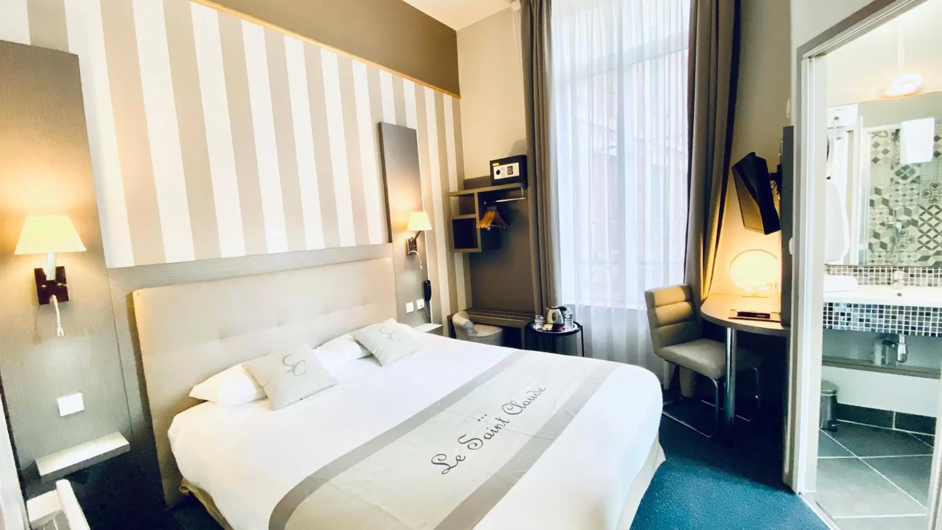 Bed in Best Western Hotel Saint Claude