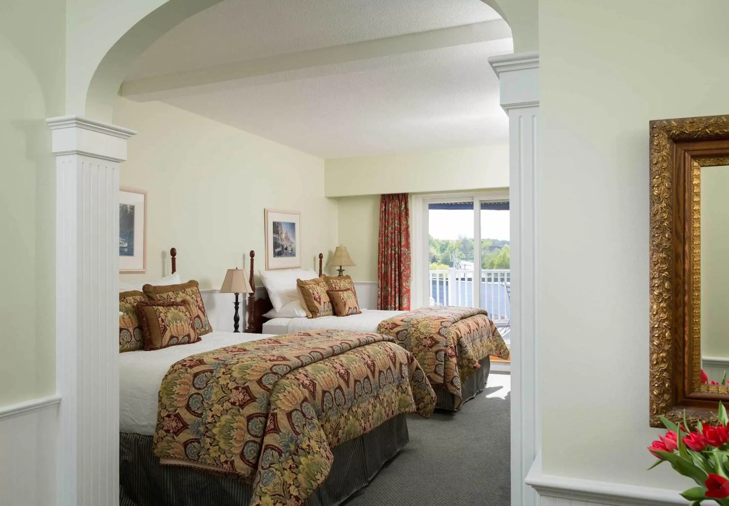 Queen Room with Two Queen Beds and Village View in Lord Camden Inn