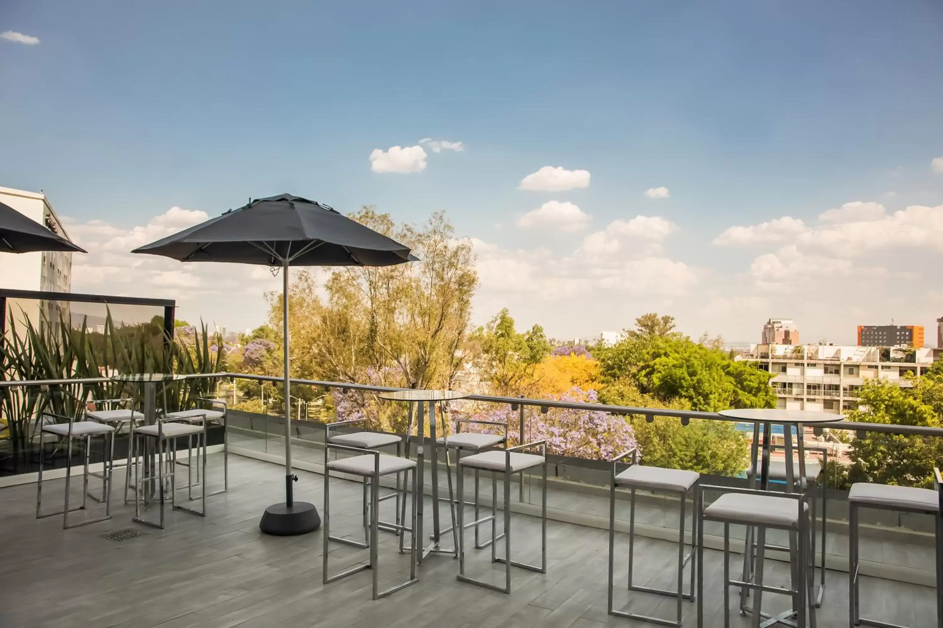 Balcony/Terrace in One Guadalajara Expo