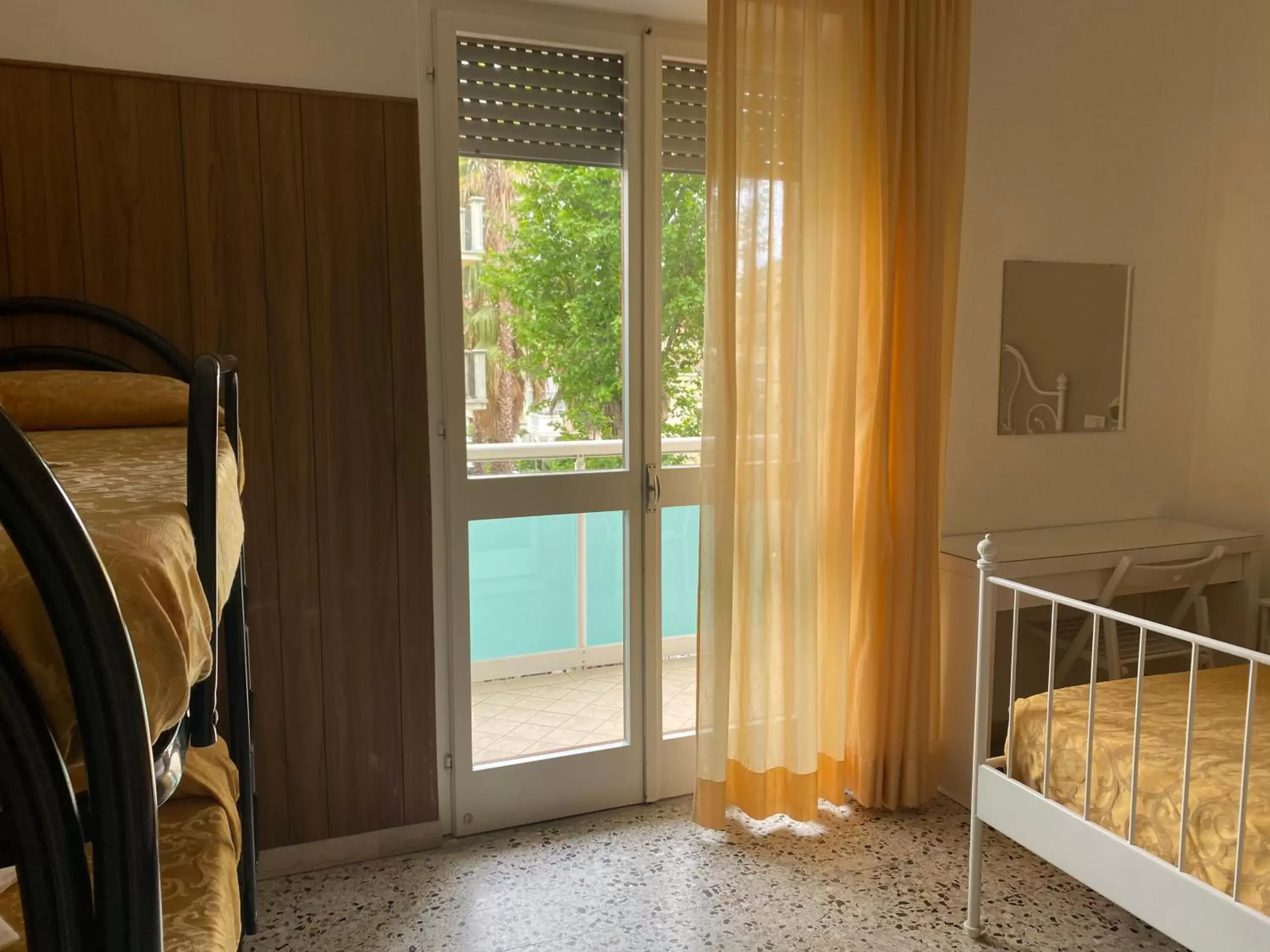 Bedroom in Hotel Modenese