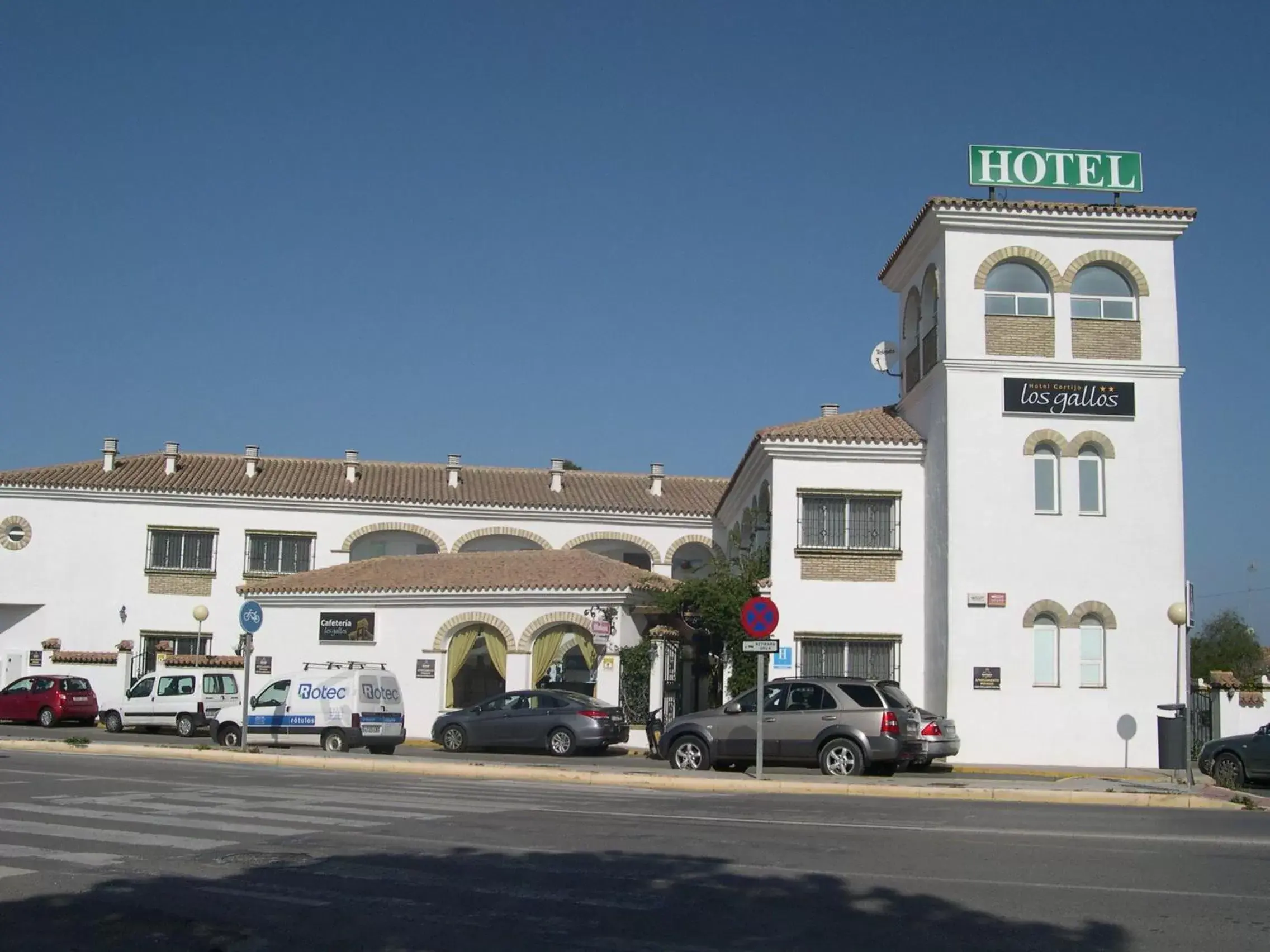 Property Building in Hotel Cortijo Los Gallos