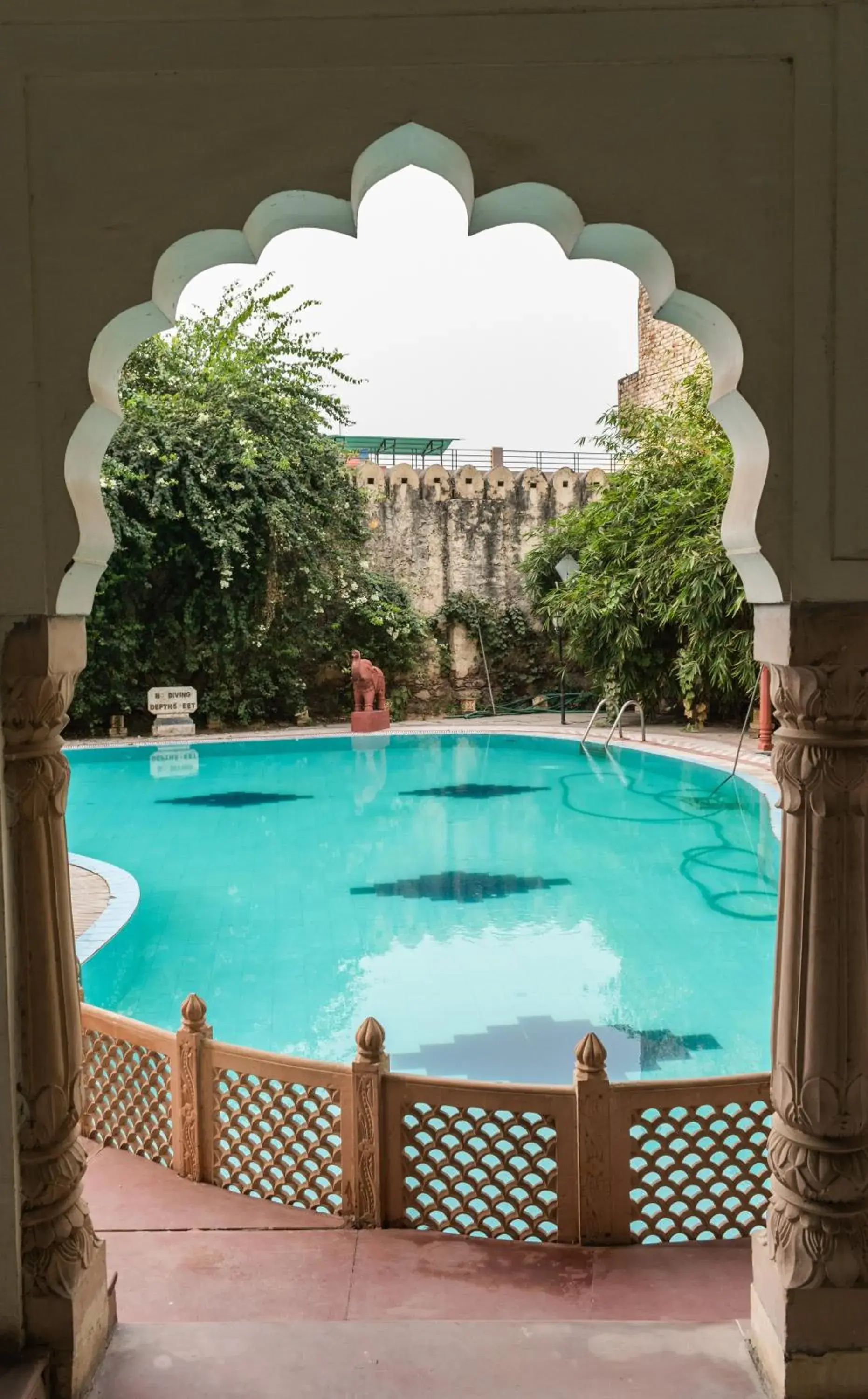 Swimming Pool in Hotel Bissau Palace