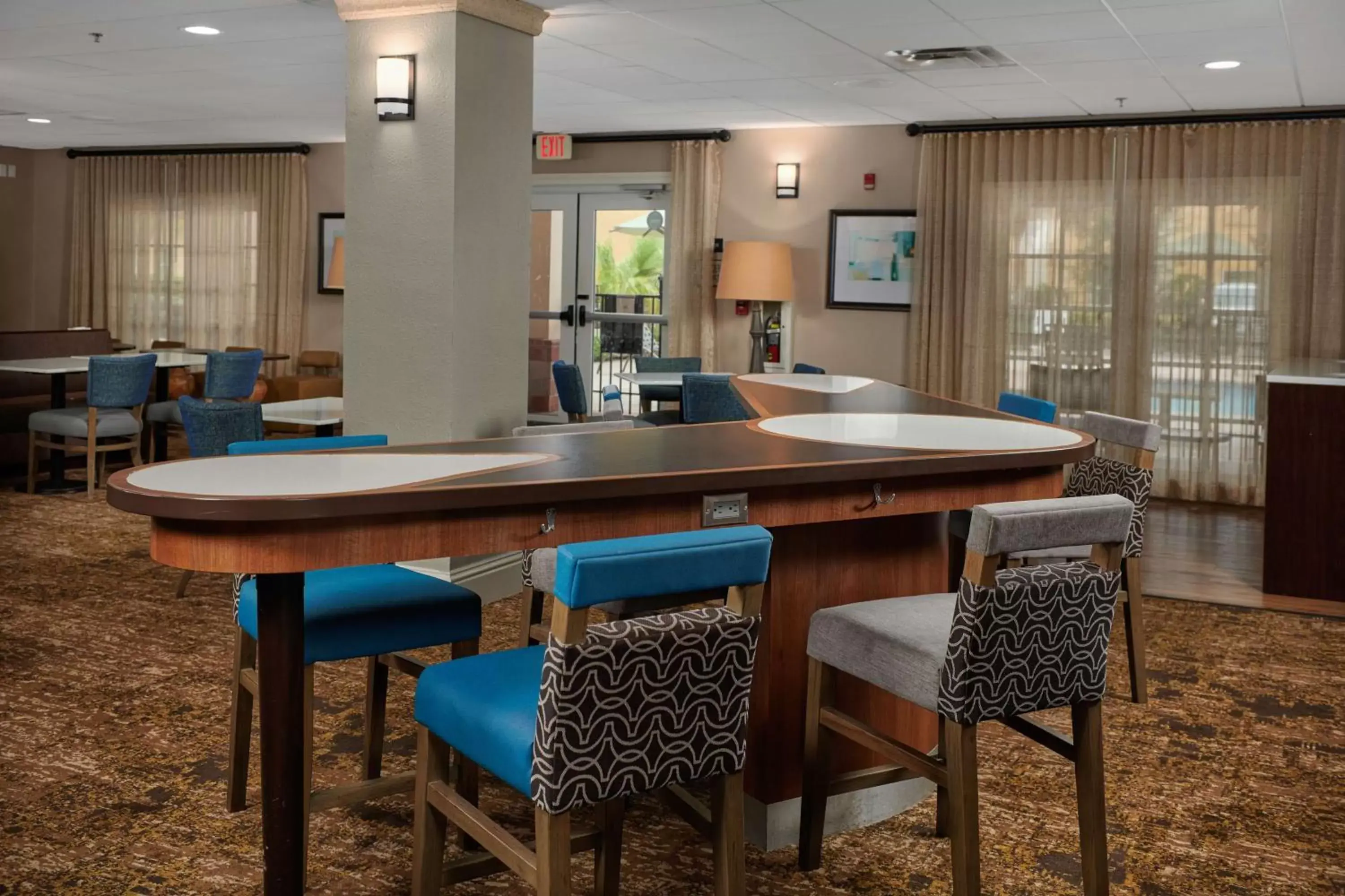 Lobby or reception, Lounge/Bar in Homewood Suites by Hilton Sarasota