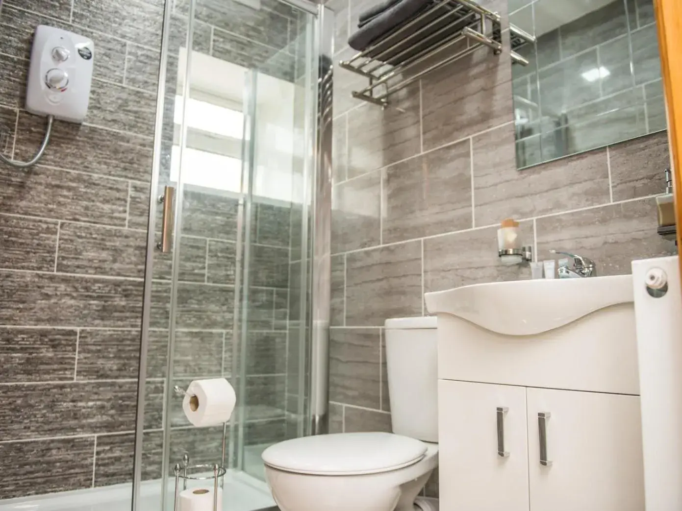 Bathroom in Sawrey Serviced Apartments