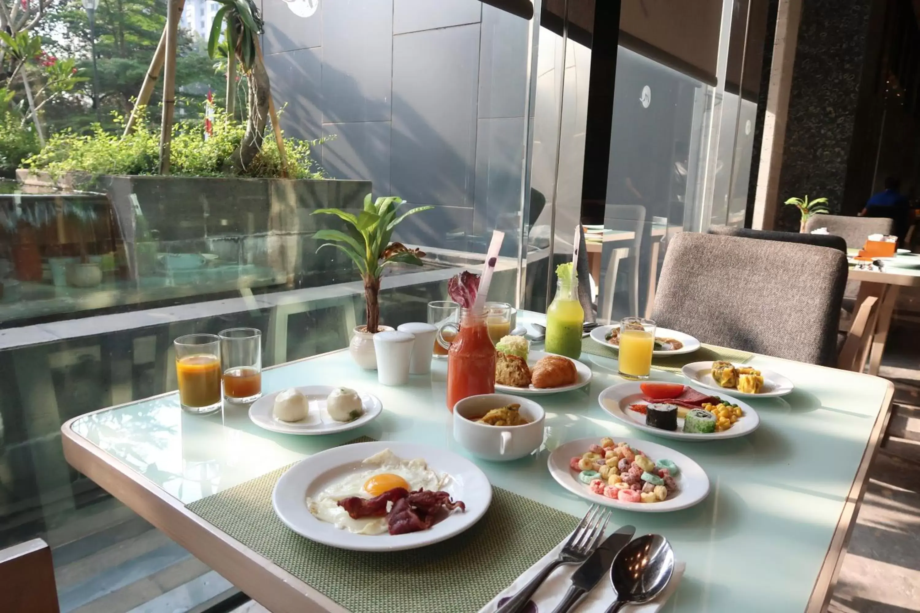 Buffet breakfast in Grand Mercure Jakarta Kemayoran