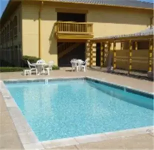 Swimming Pool in Motel 6-Freeport, TX