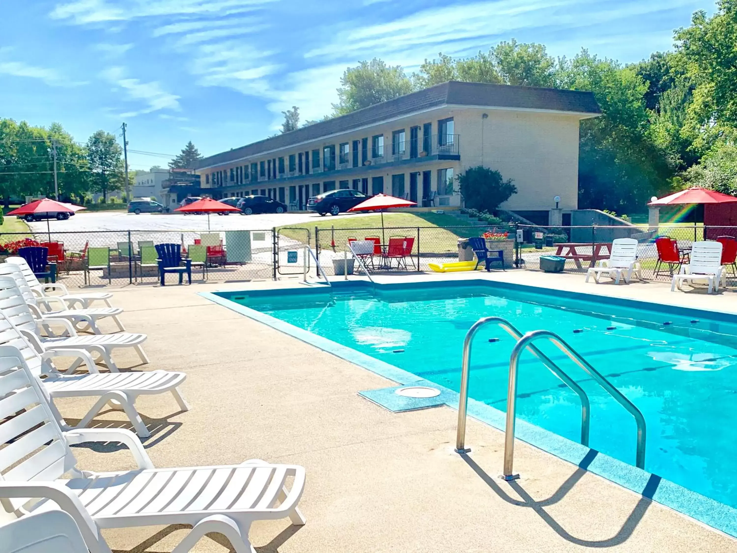 Swimming Pool in Geneva Wells Motel