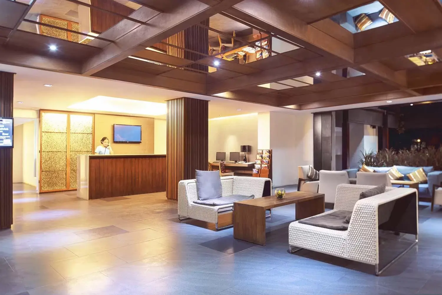 Lobby or reception in Mida De Sea Hua Hin - SHA PLUS Lobby or reception in Mida De Sea Hua Hin - SHA PLUS