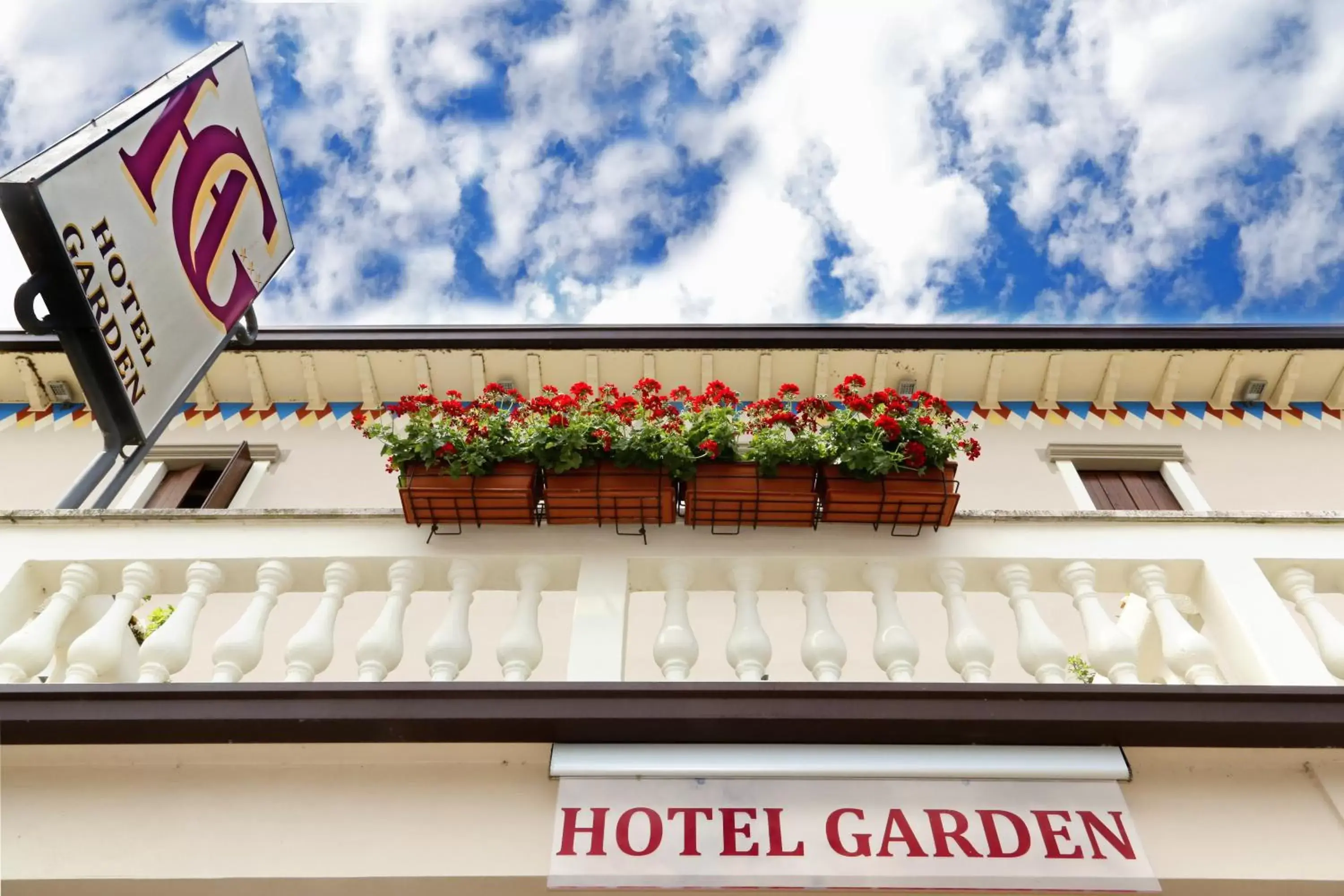 Facade/entrance, Property Building in Hotel Garden