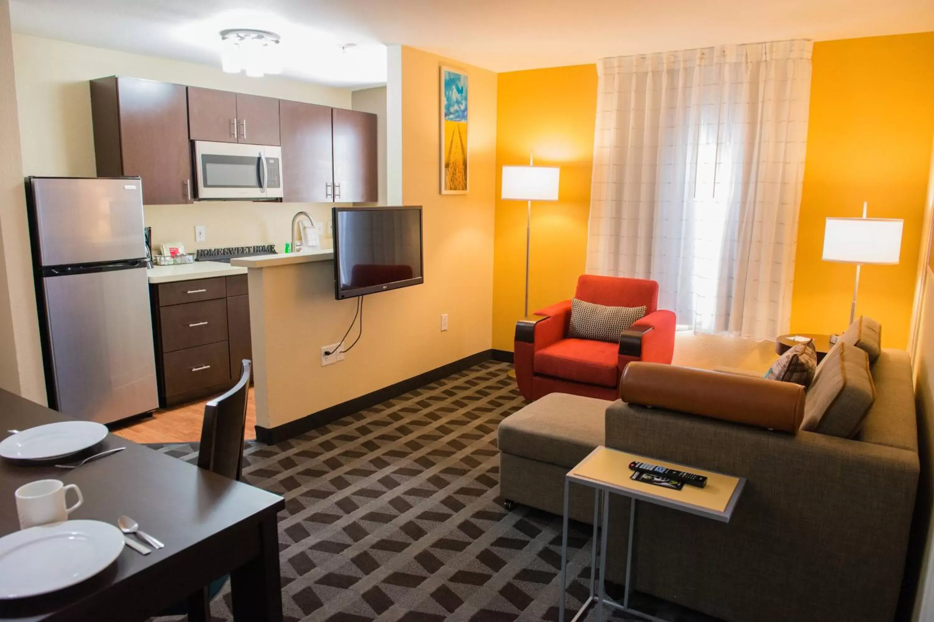 Living room, Seating Area in TownePlace Suites by Marriott Houston NASA/Clear Lake