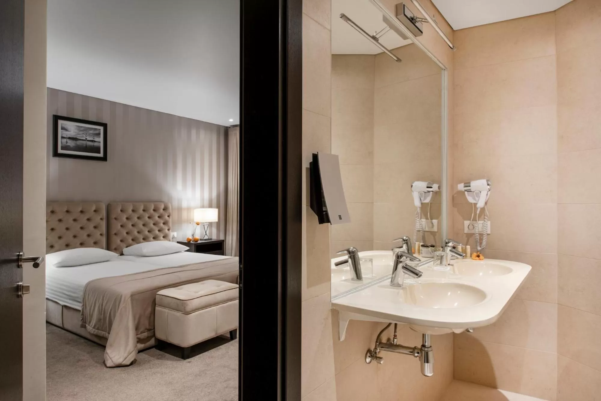 Bed in Amberton Cathedral Square Hotel Vilnius