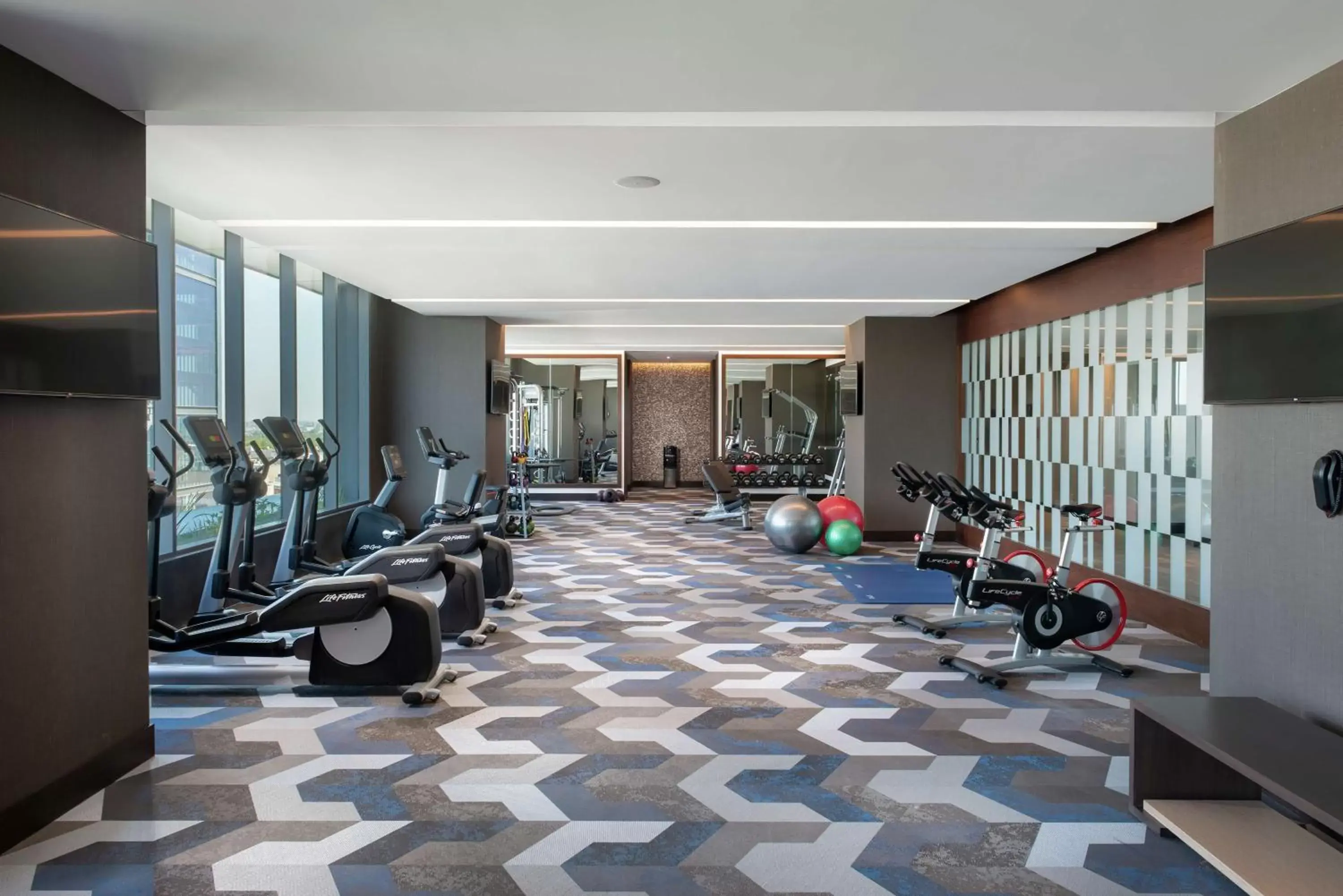 Fitness centre/facilities, Fitness Center/Facilities in Hilton Guadalajara Midtown