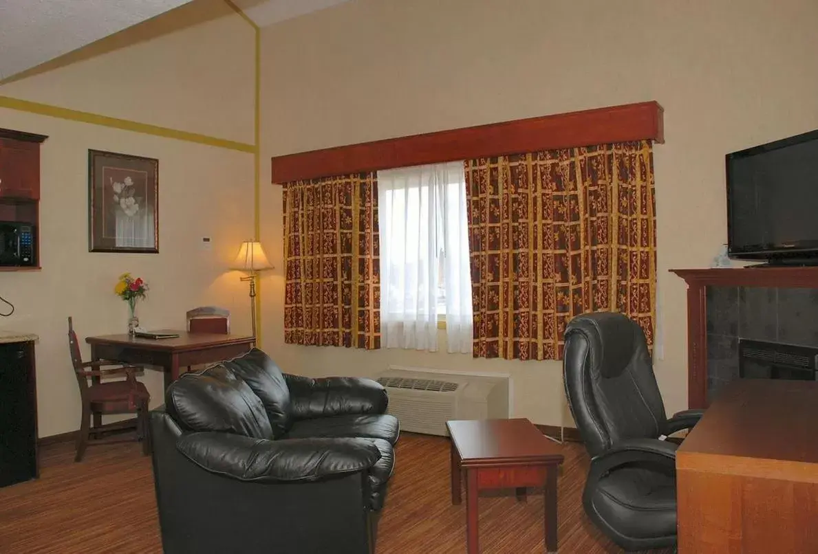 Living room, Seating Area in All Stay Suites