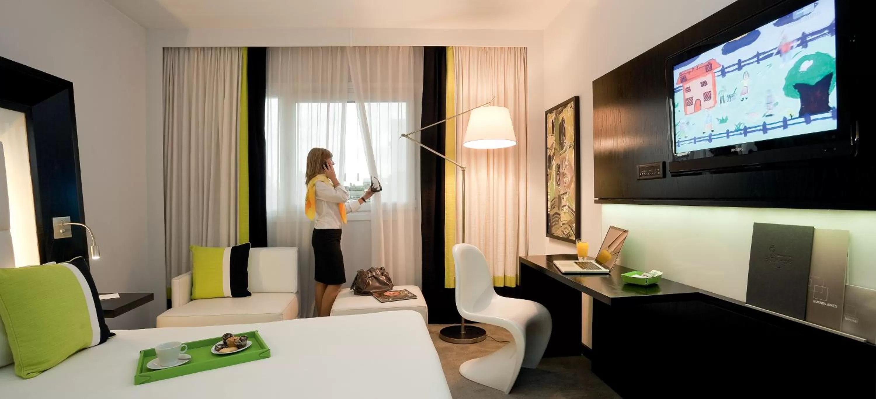 Photo of the whole room, Bed in Novotel Buenos Aires