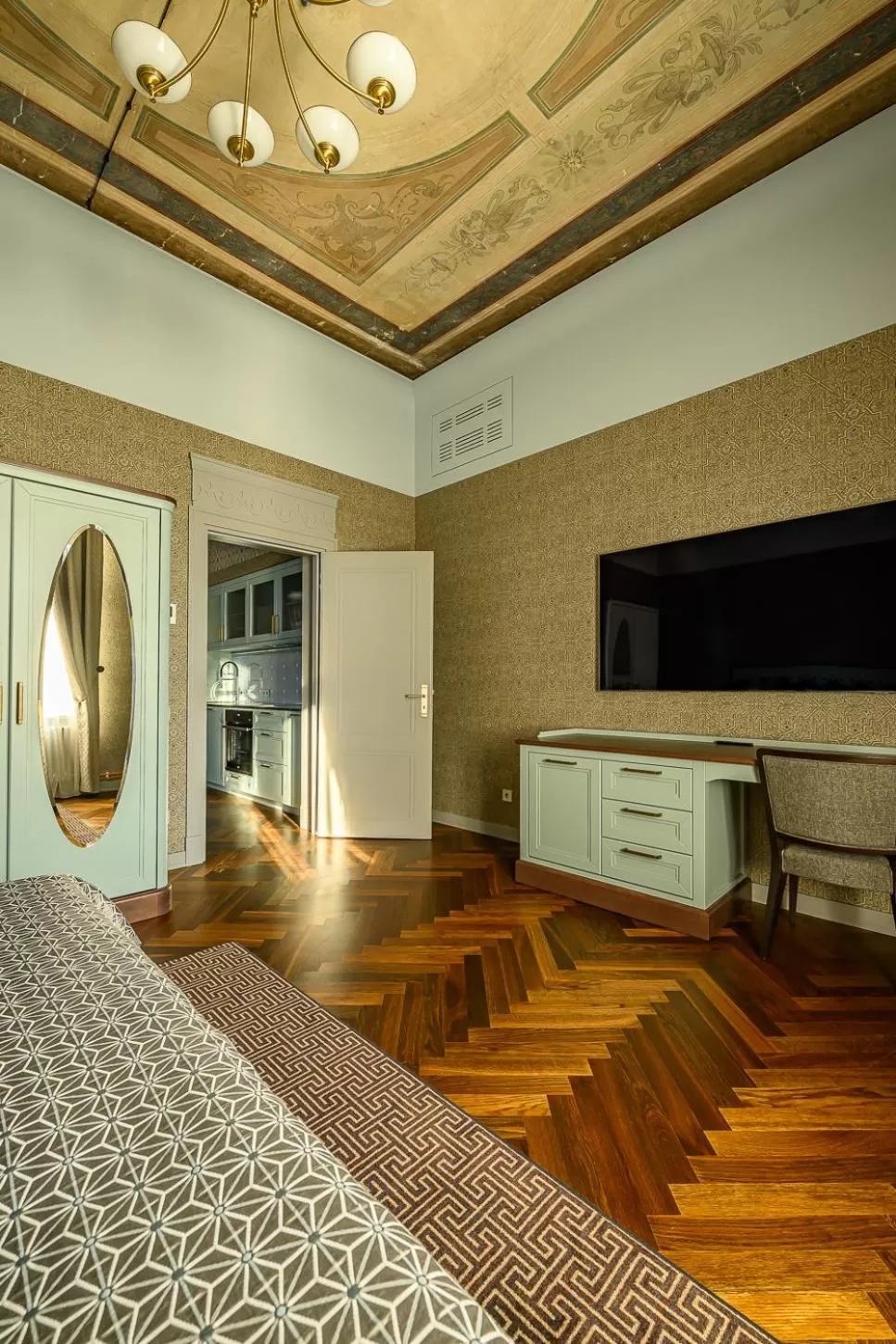 Bed, TV/Entertainment Center in Roze Peldu Residence