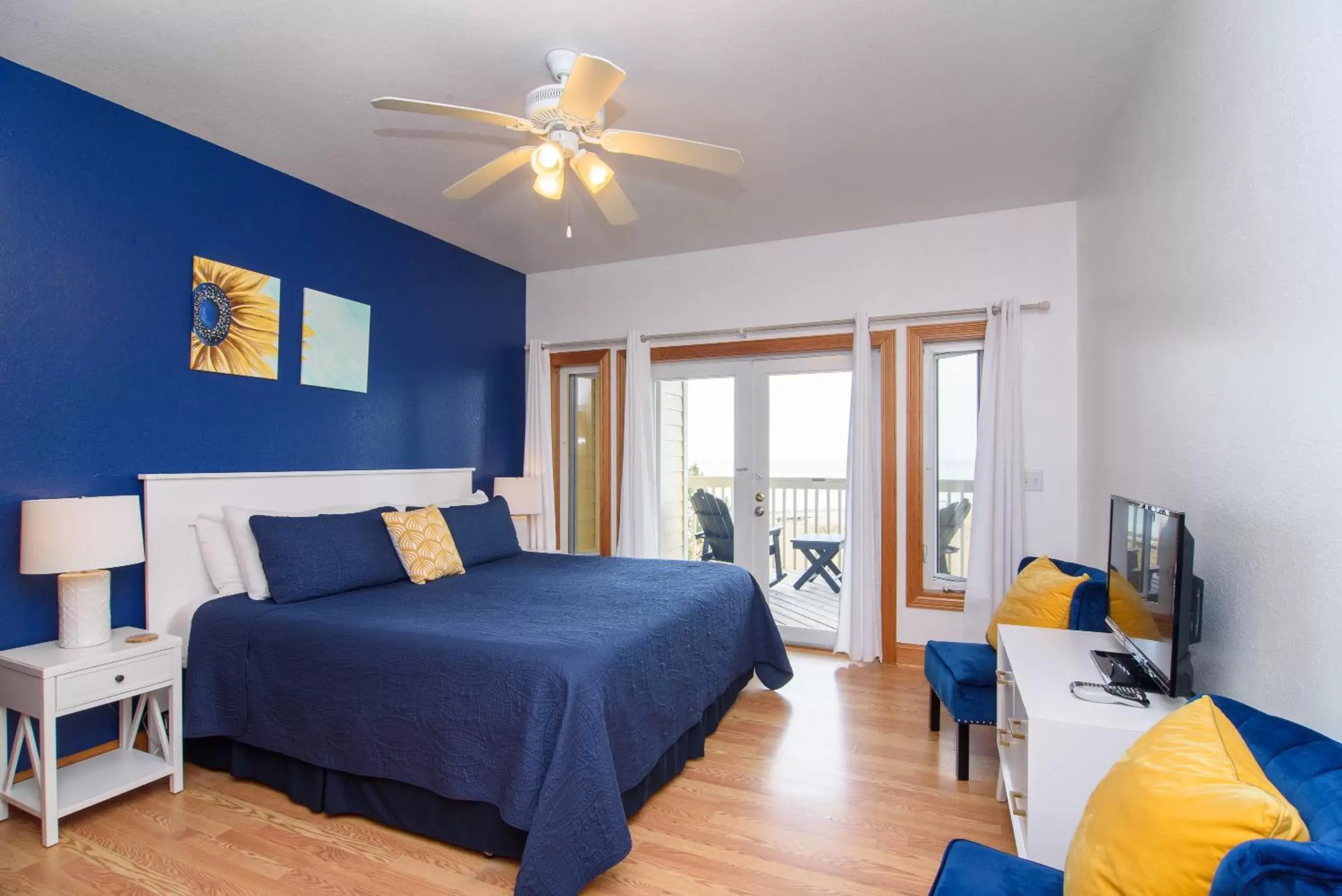 King Room with Sea View in The Inn on Pamlico Sound King Room with Sea View in The Inn on Pamlico Sound