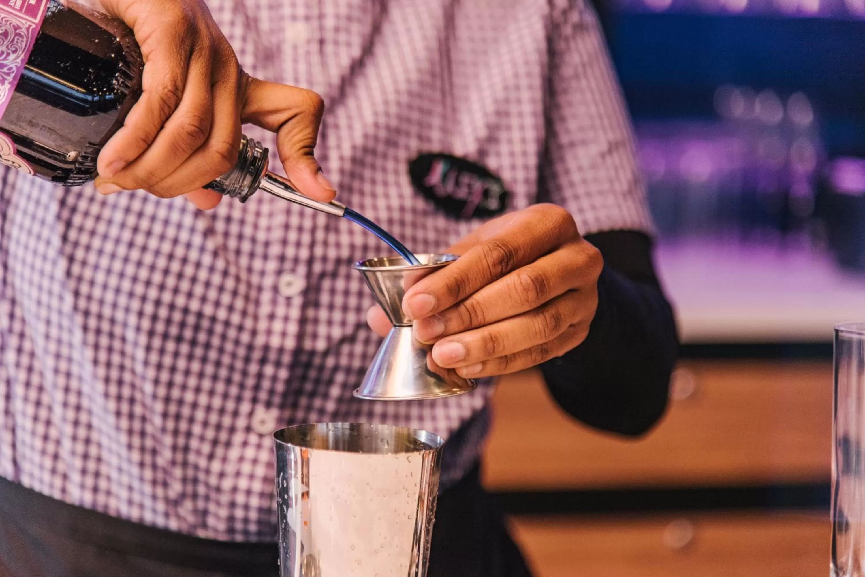 Lounge or bar in Holiday Inn Philadelphia-Cherry Hill by IHG