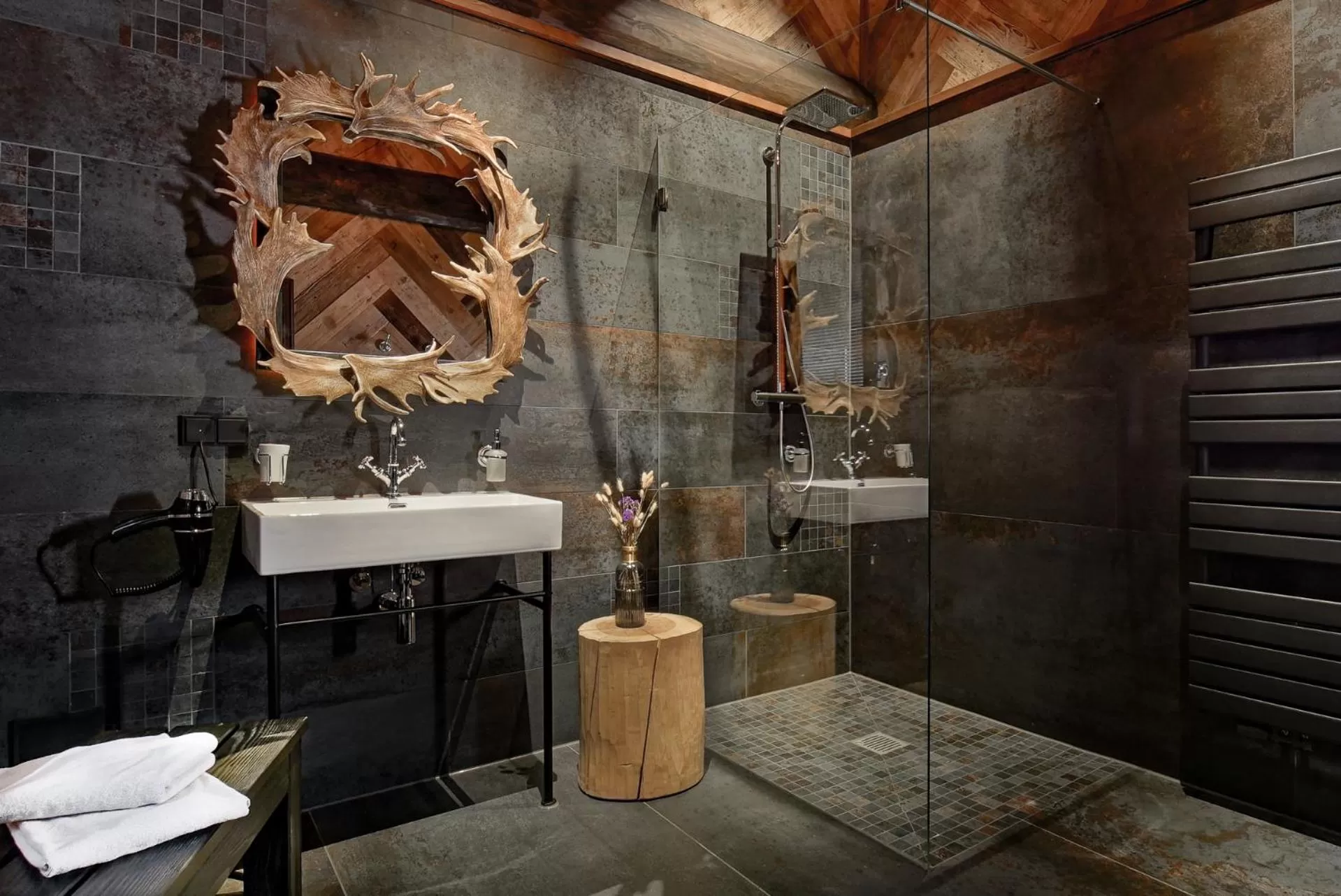 Bathroom in Timberjacks Kassel Motel