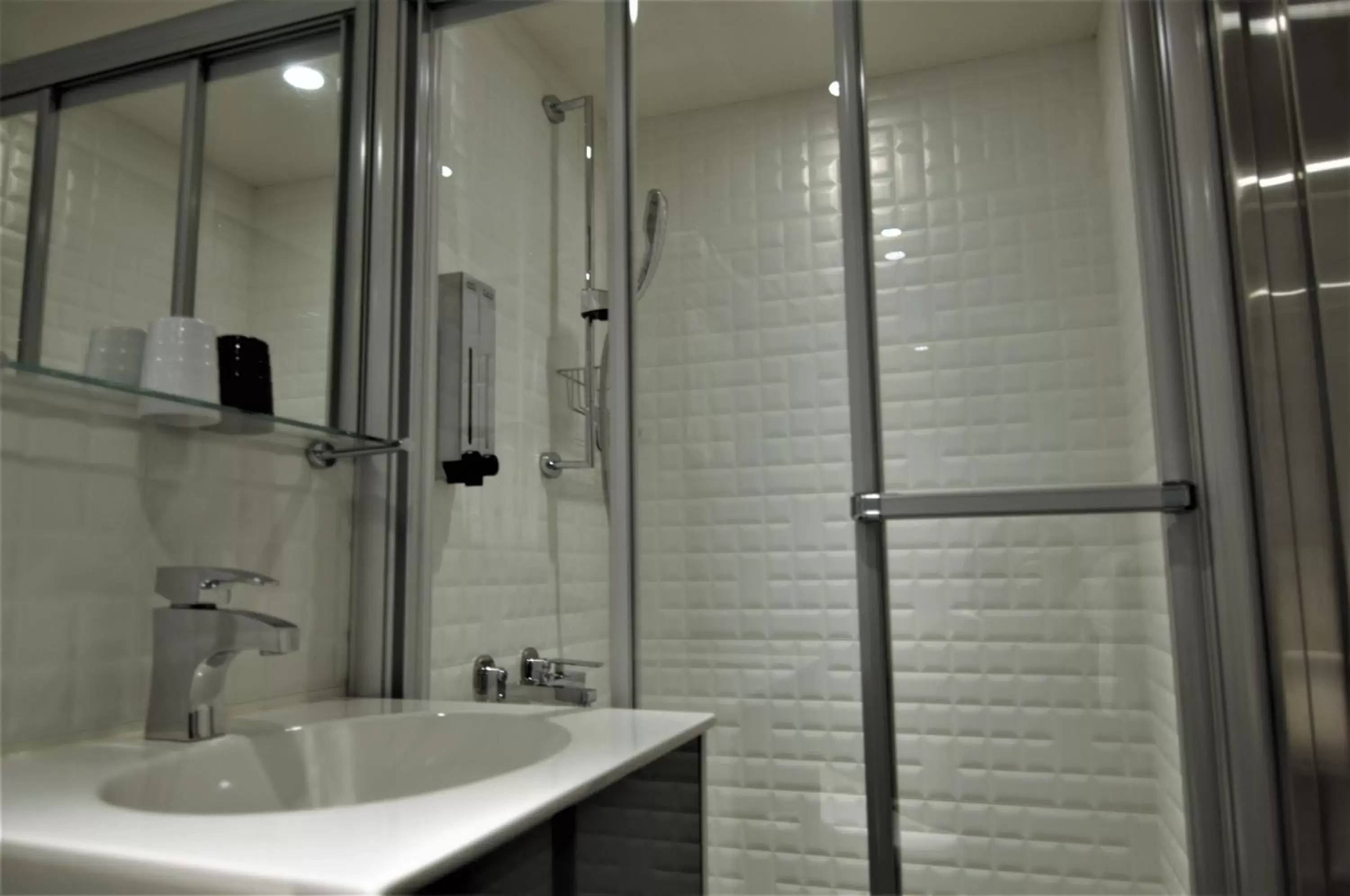 Deluxe Double Room in 泊居旅店二館 Oursinn Hotel 2 Deluxe Double Room in 泊居旅店二館 Oursinn Hotel 2