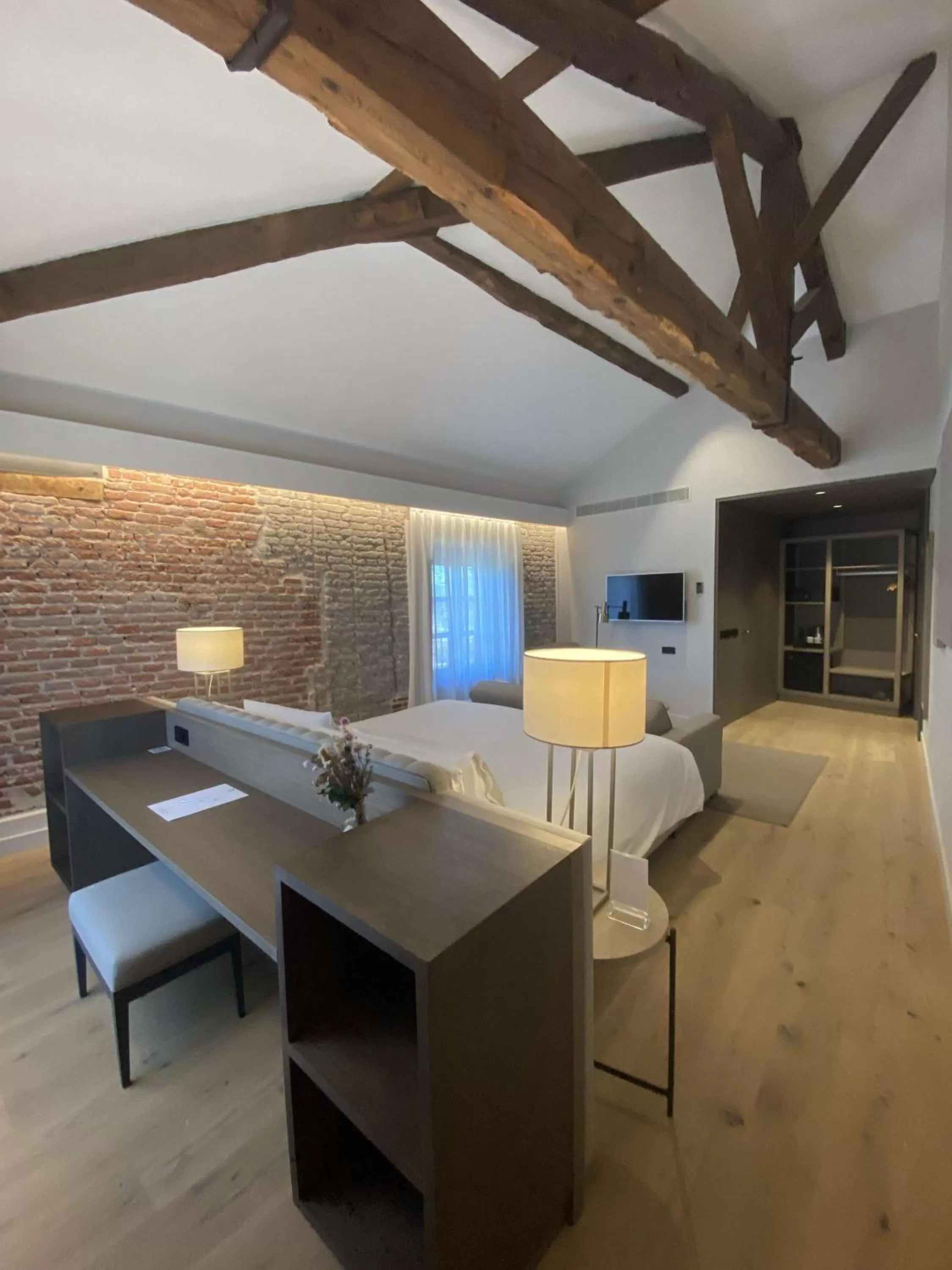 TV and multimedia in Sofraga Palacio