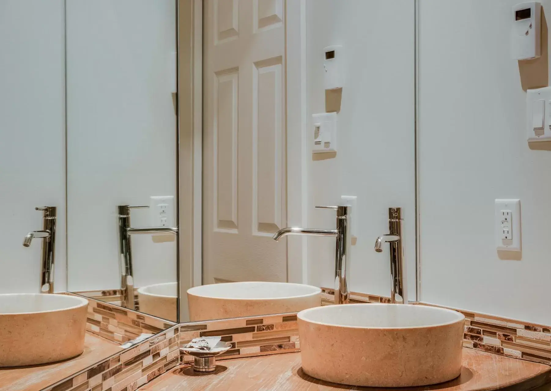 Bathroom in Auberge Nuits de St-Georges