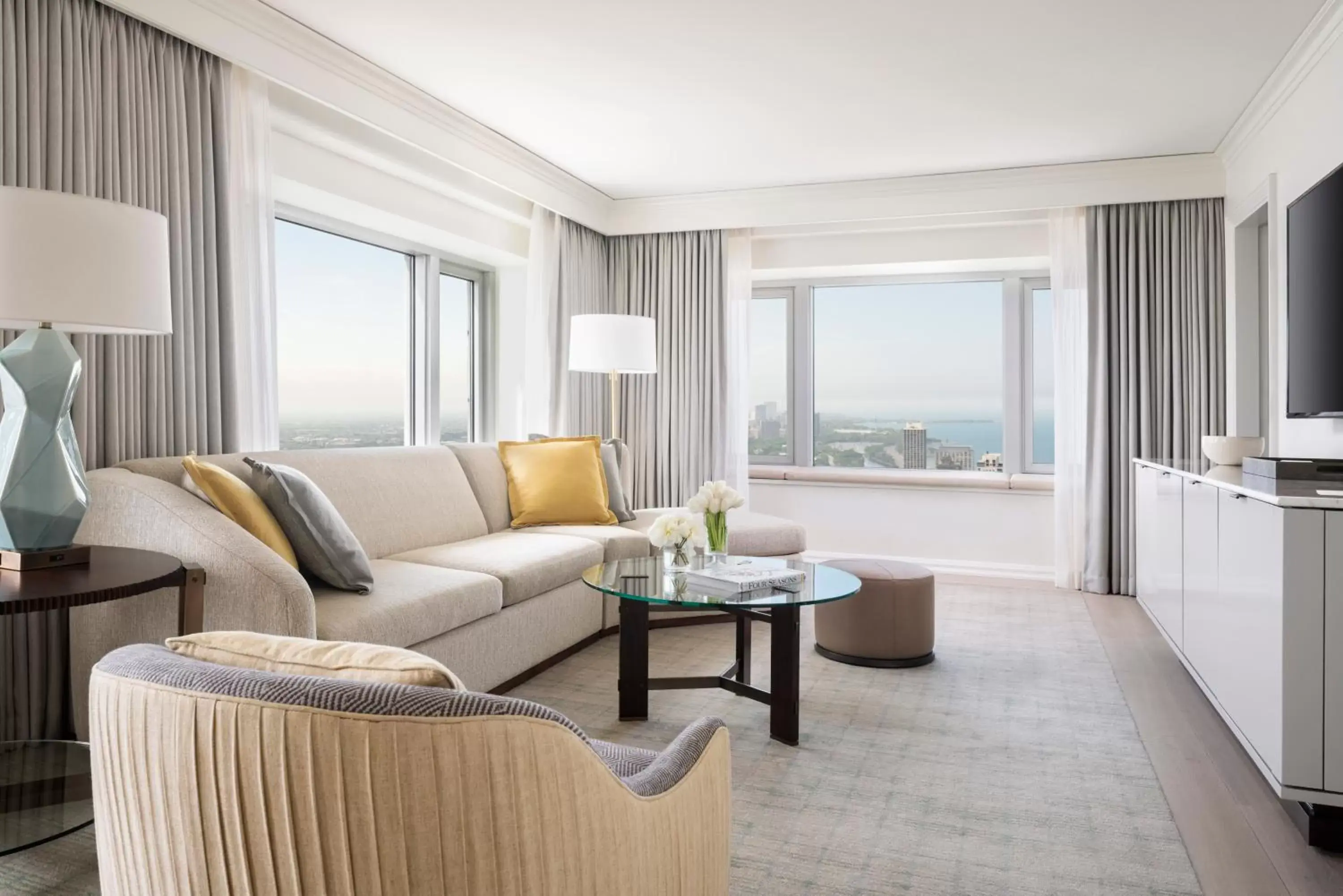 One-Bedroom King Suite in Four Seasons Chicago