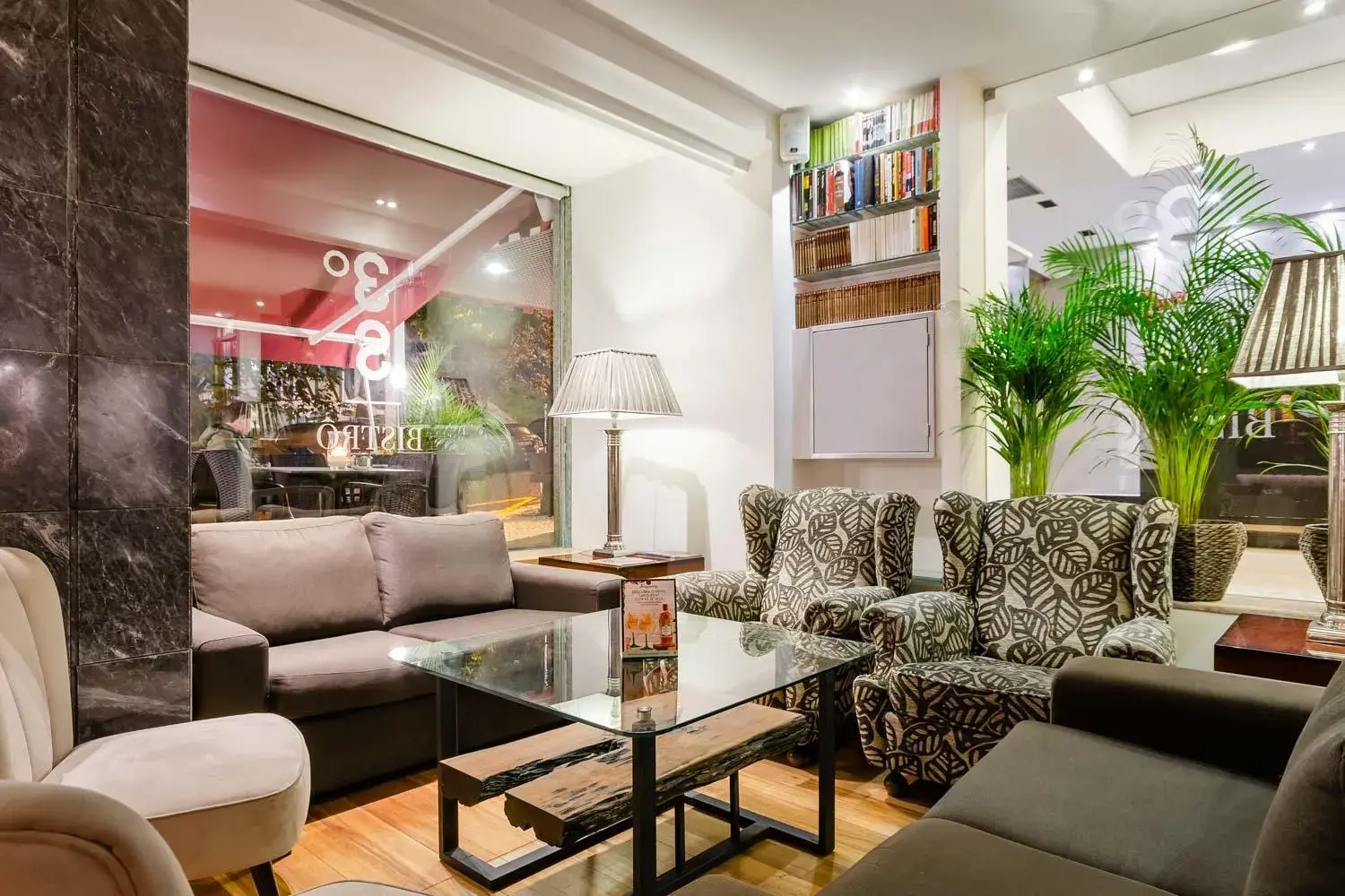 Lounge or bar, Lobby/Reception in Lisboa Central Park Hotel Suites & Studios