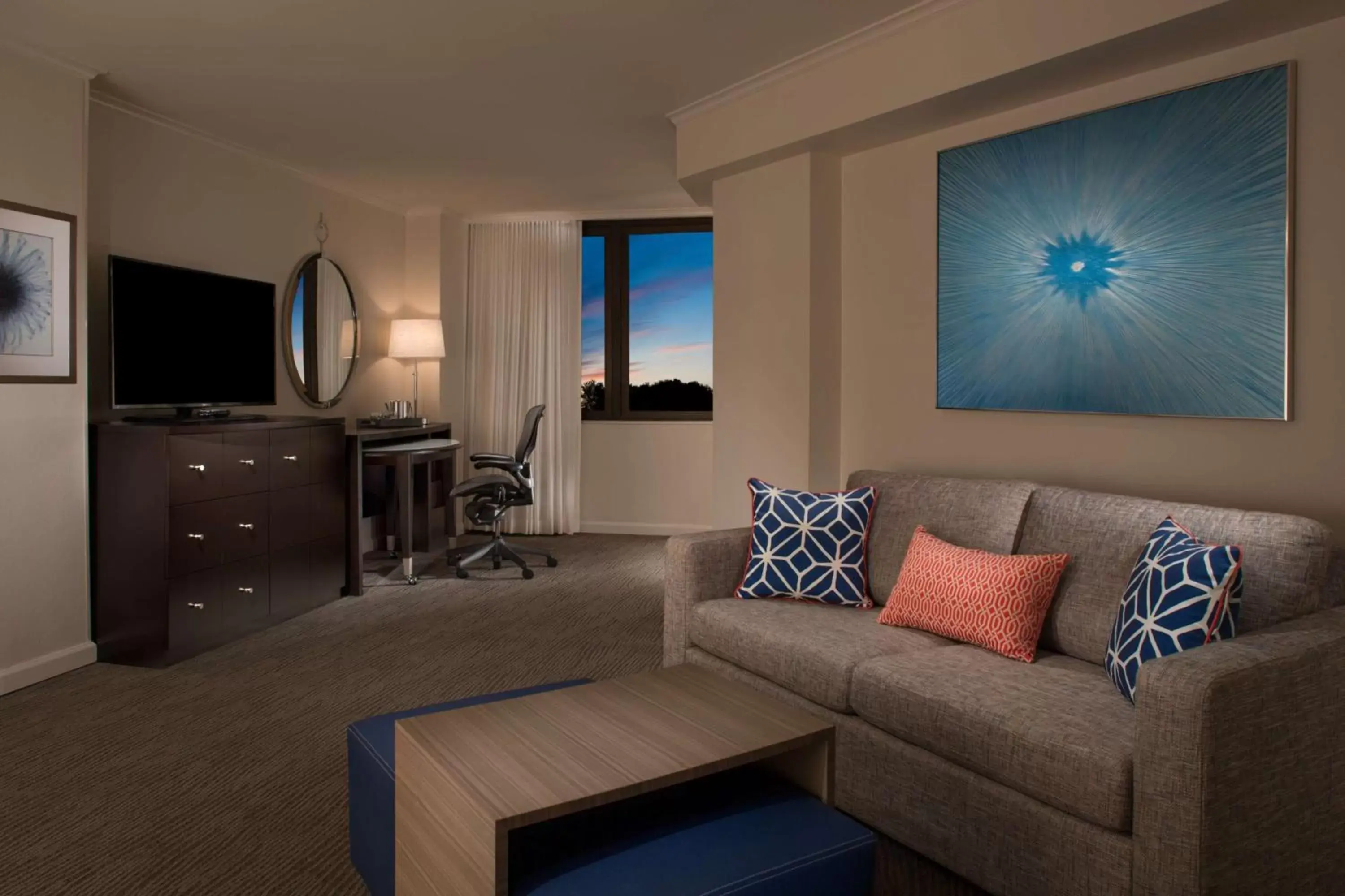 Bed, Seating Area in Hilton Orlando Buena Vista Palace - Disney Springs Area