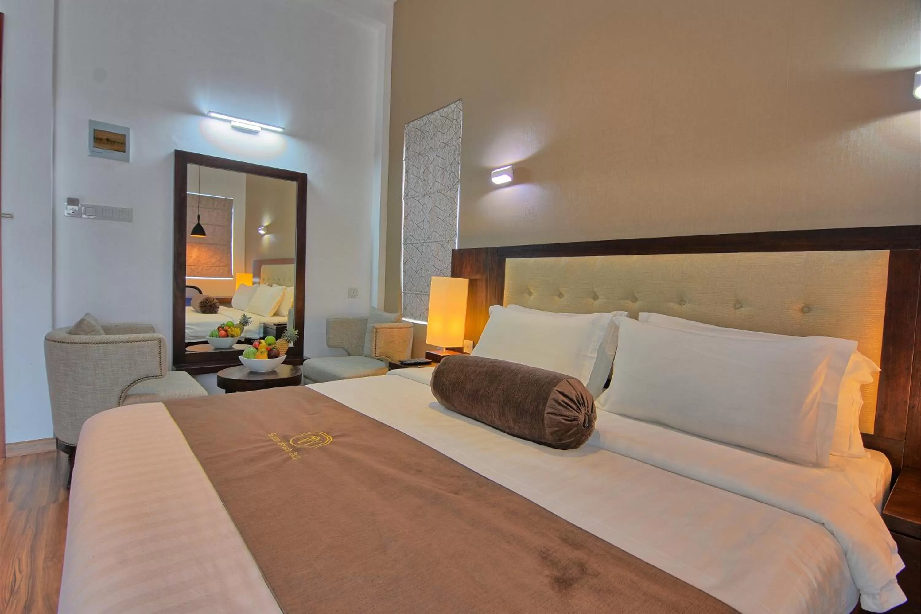 Photo of the whole room, Bed in Ripon Grand Hill By EHI