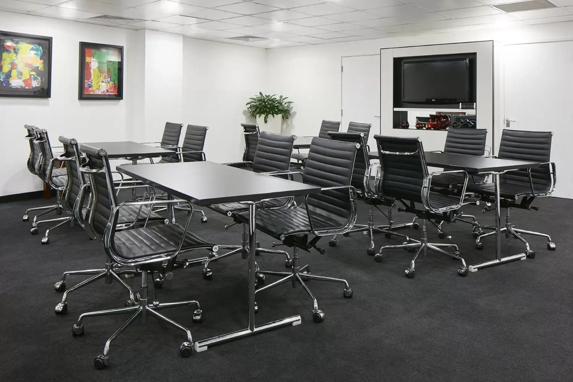 Meeting/conference room in Club Quarters Hotel London City, London