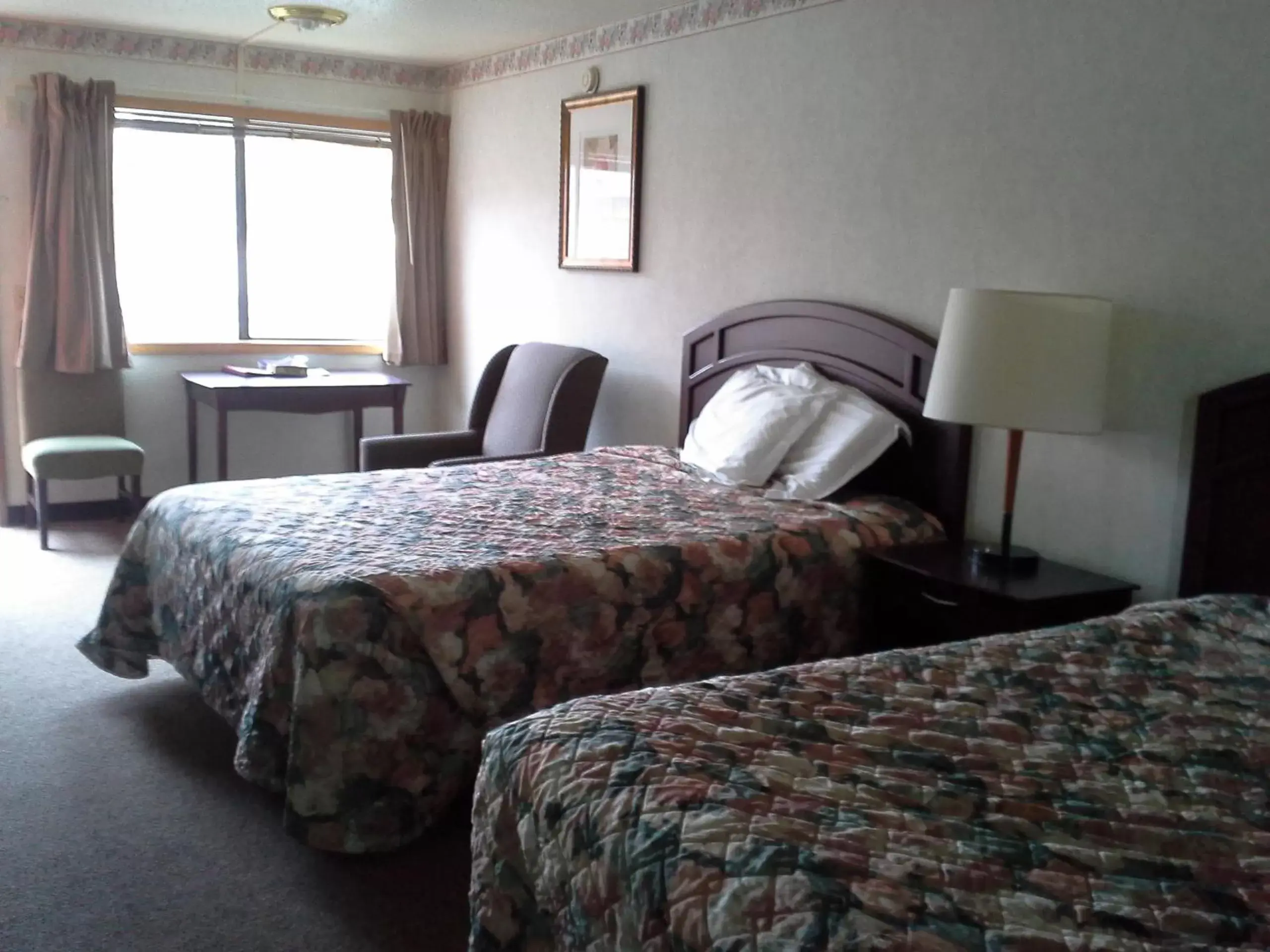 Bedroom, Bed in Richland Inn and Suites