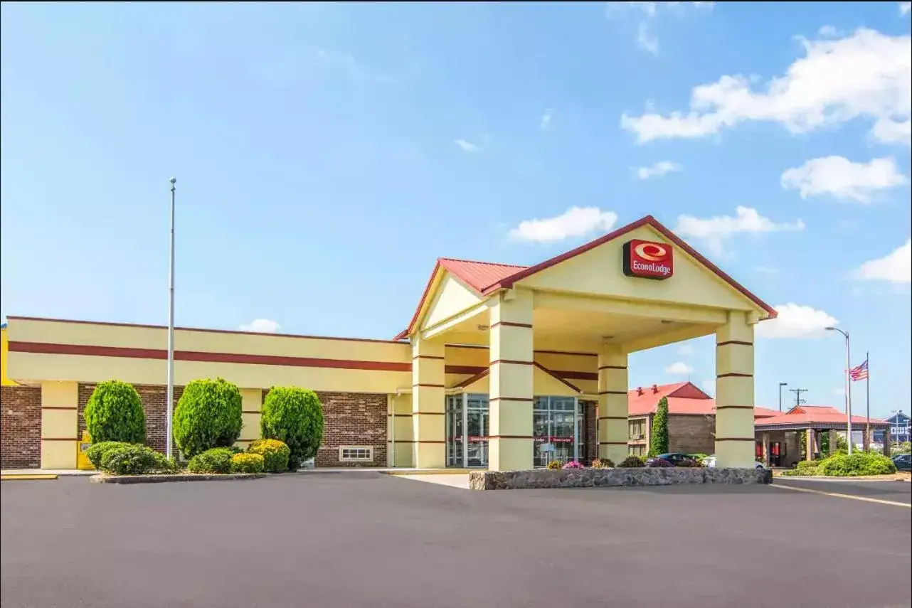 Property Building in Econo Lodge Fort Payne