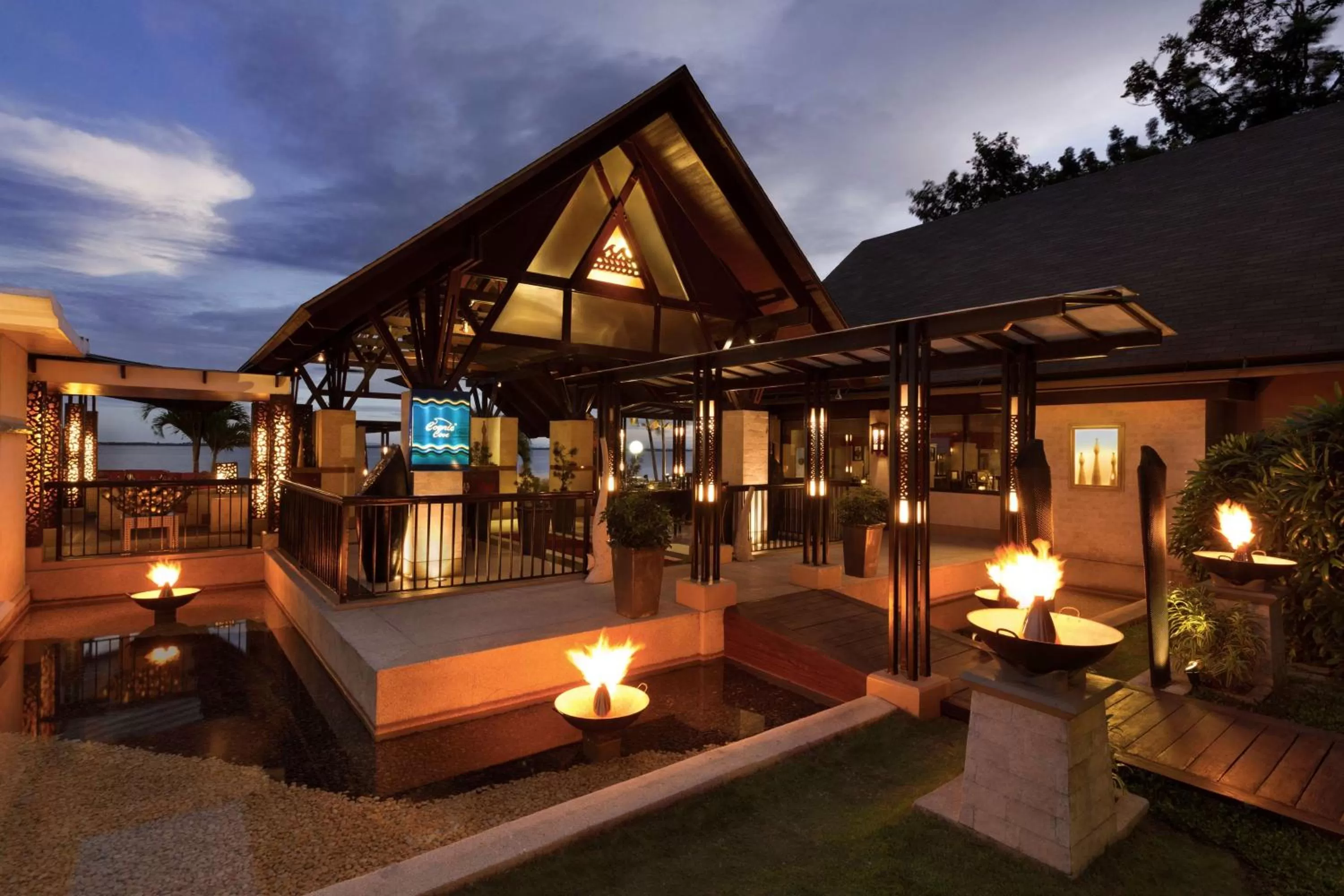 Restaurant/places to eat in Shangri-La Mactan, Cebu