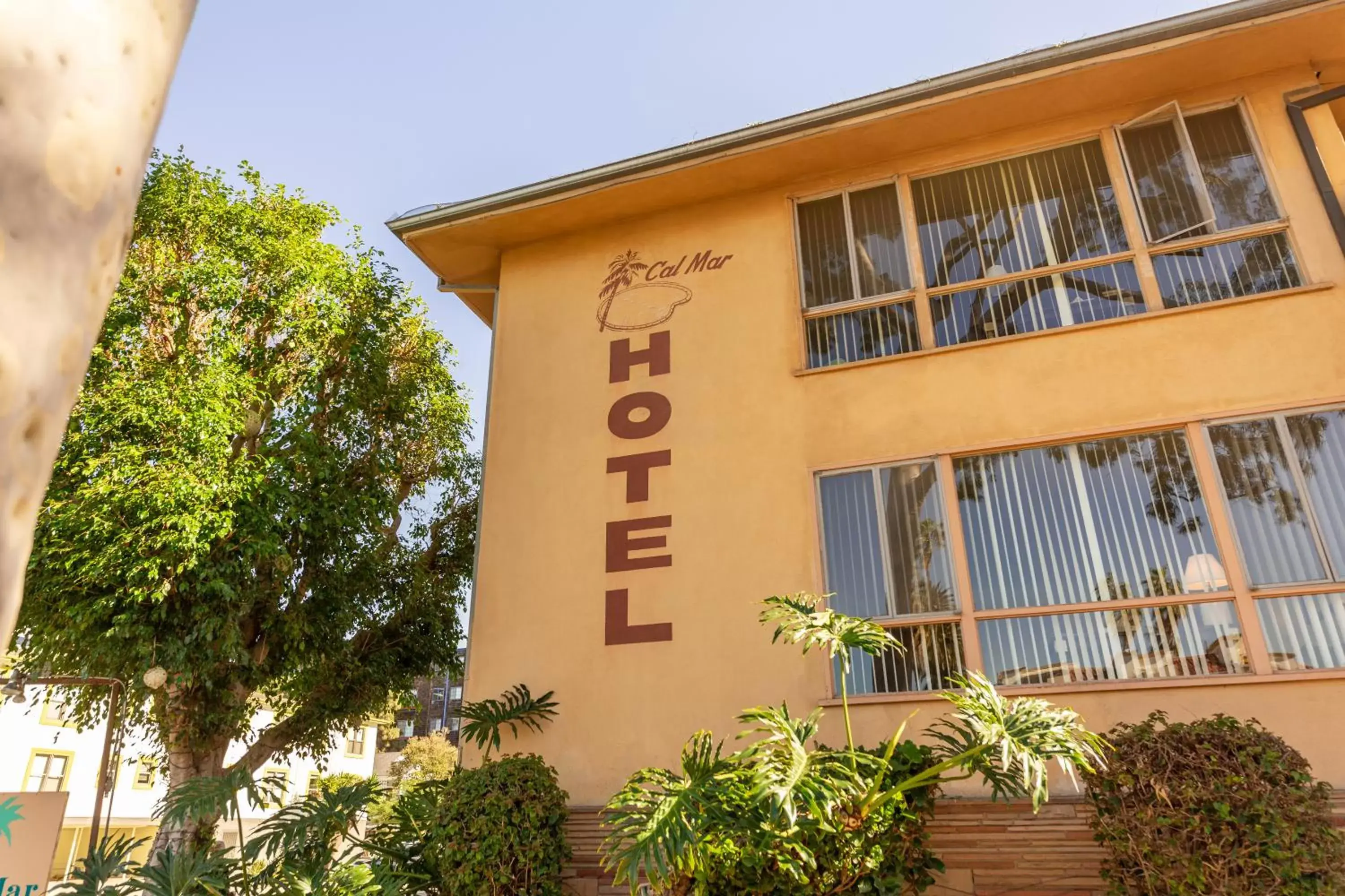 Property building in Cal Mar Hotel Suites Property building in Cal Mar Hotel Suites