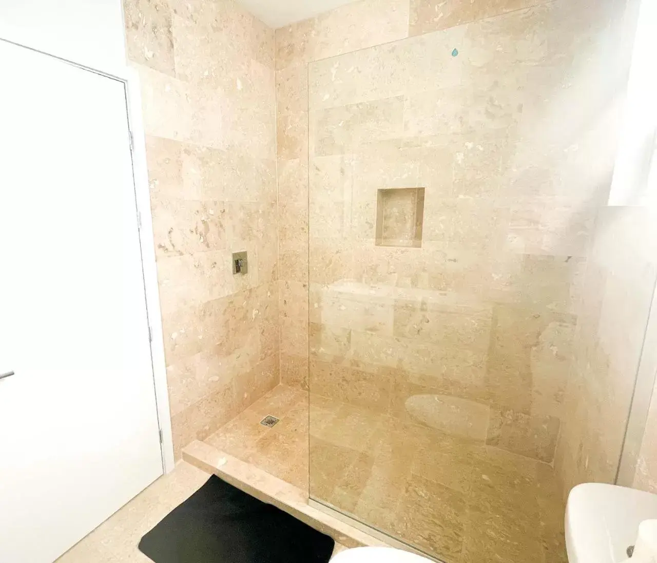 Shower, Bathroom in Palm Cay Marina and Resort