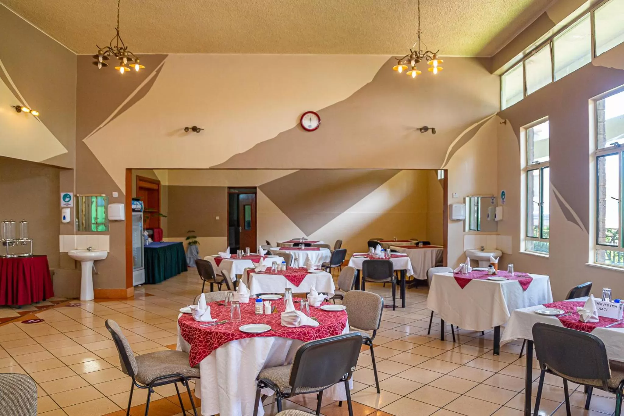 Restaurant/places to eat in Desmond Tutu Conference Centre