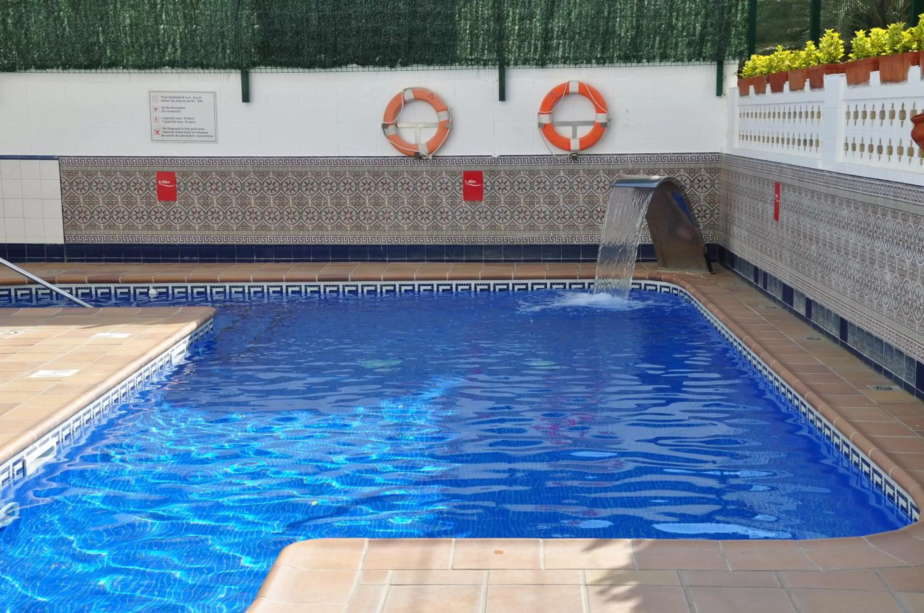 Swimming Pool in Aparthotel Safari
